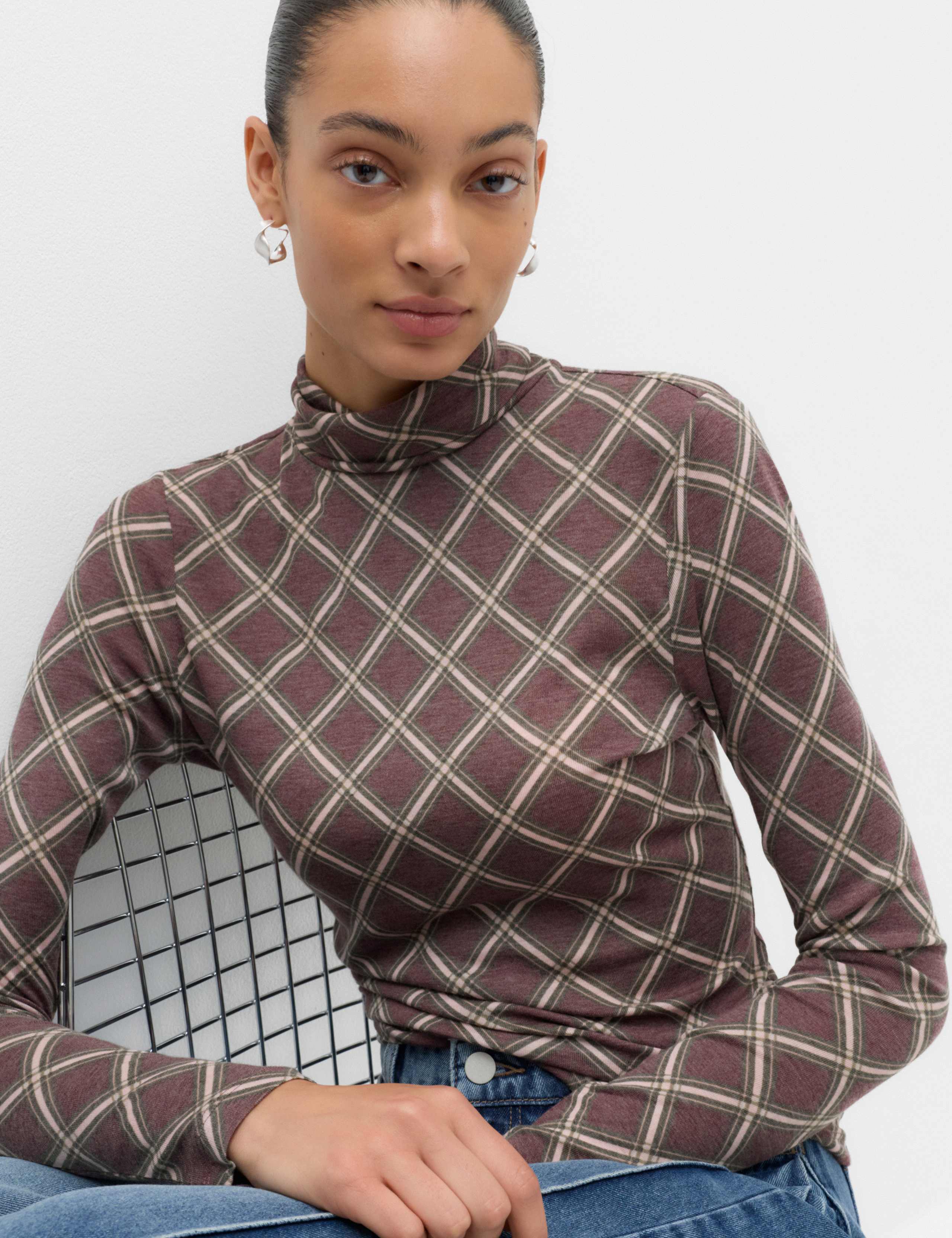 Wool Touch Layering Slim Roll Neck Top