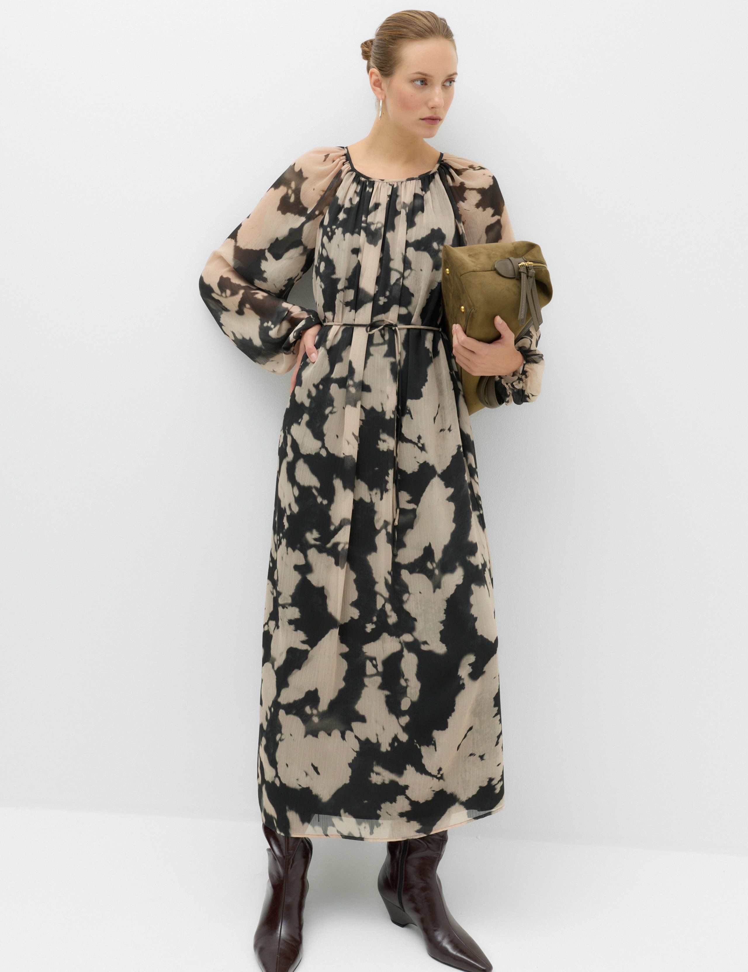 Chiffon Printed Tie Neck Midi Relaxed Dress