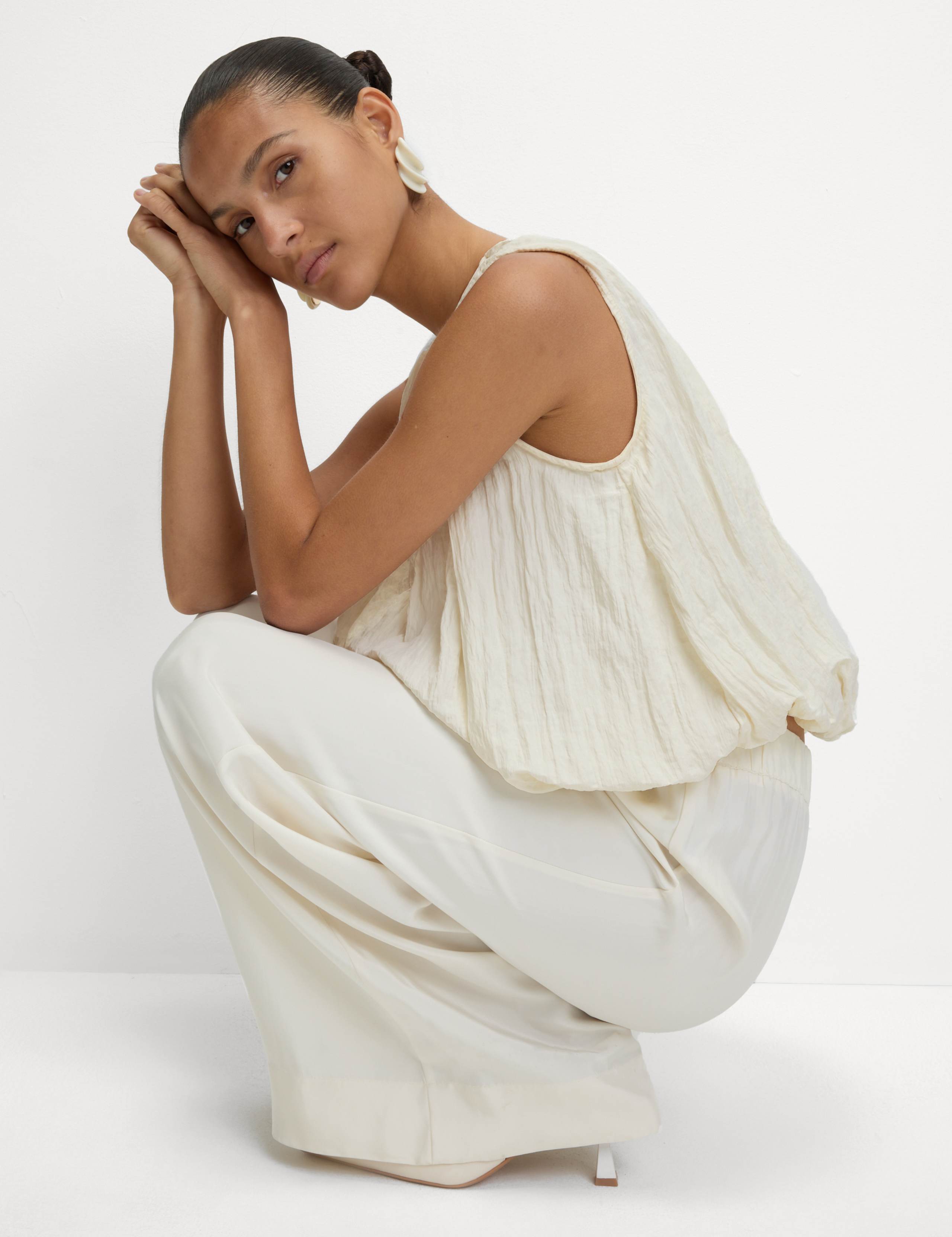 Bubble Hem Crinkle Tank Top