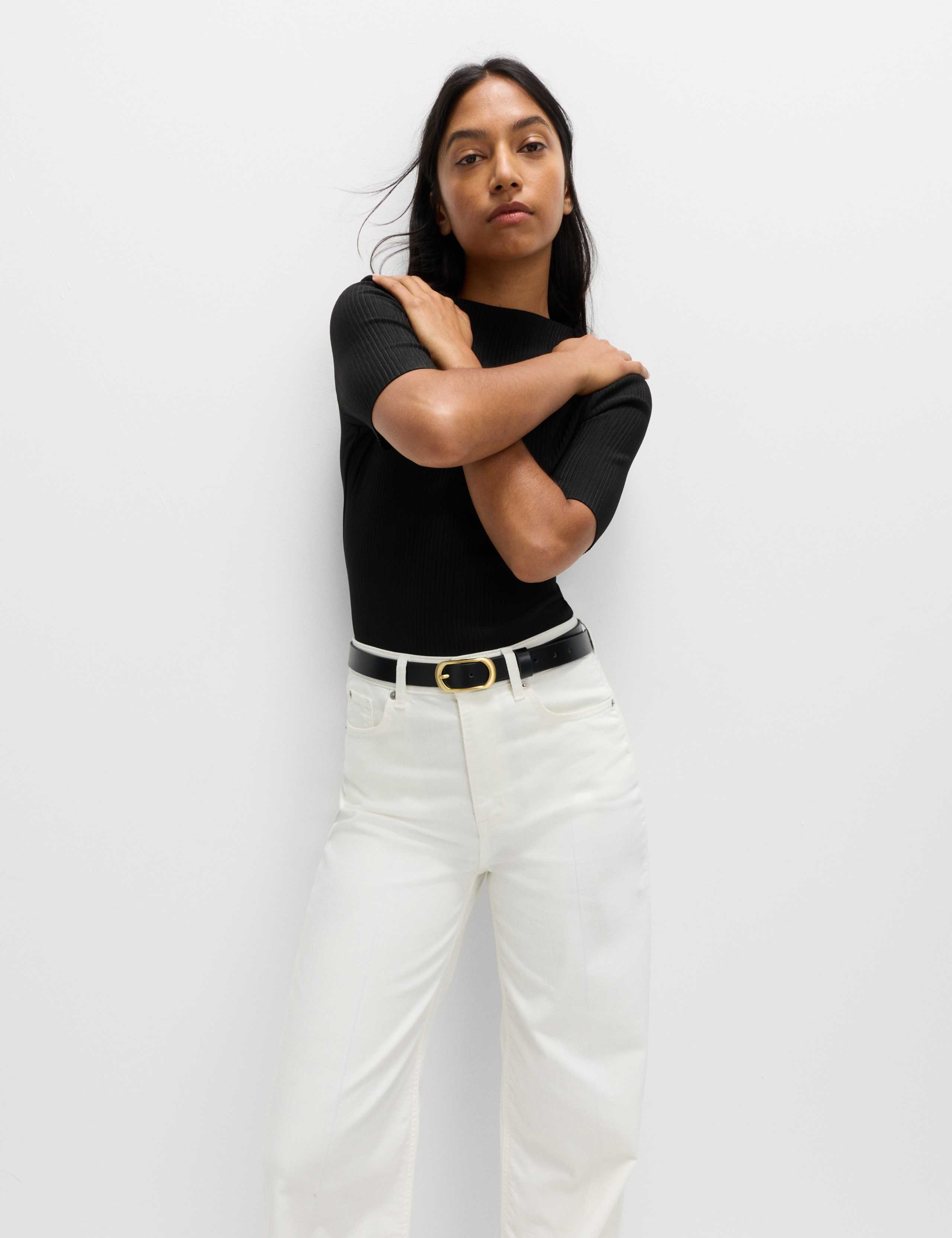 Ribbed Round Neck 3/4 Sleeve Top