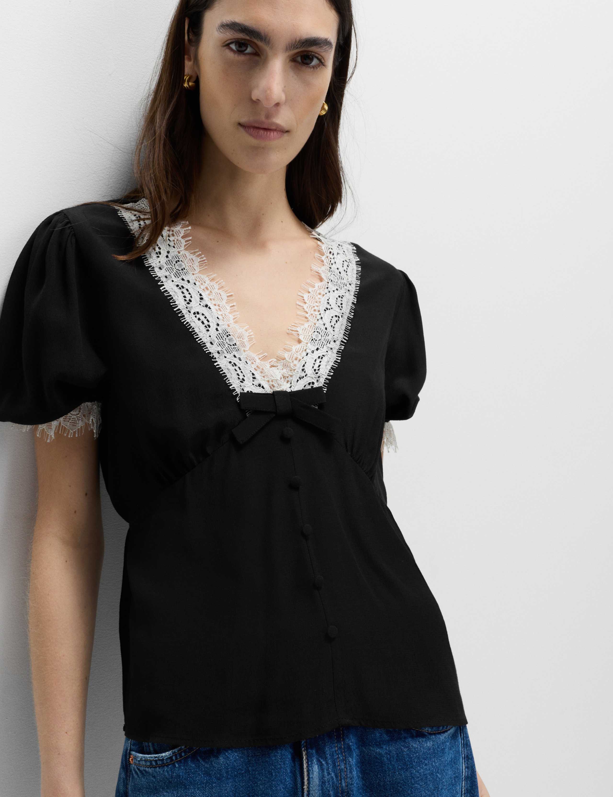 V-Neck Lace Insert Bow Detail Top