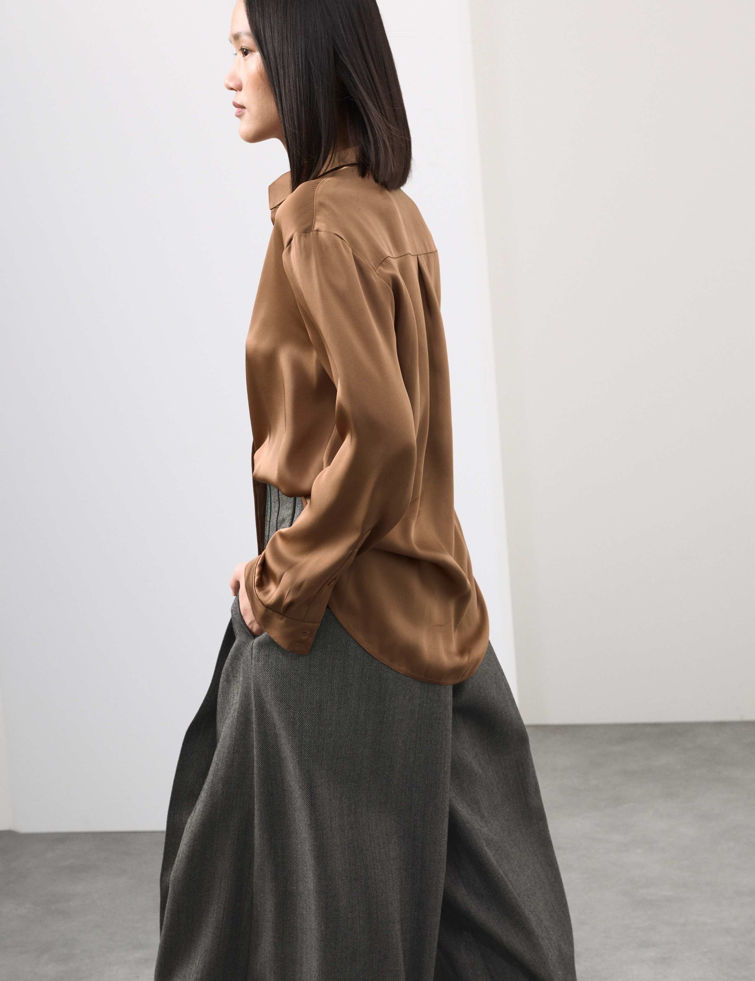 Modal Blend Satin Collared Relaxed Shirt