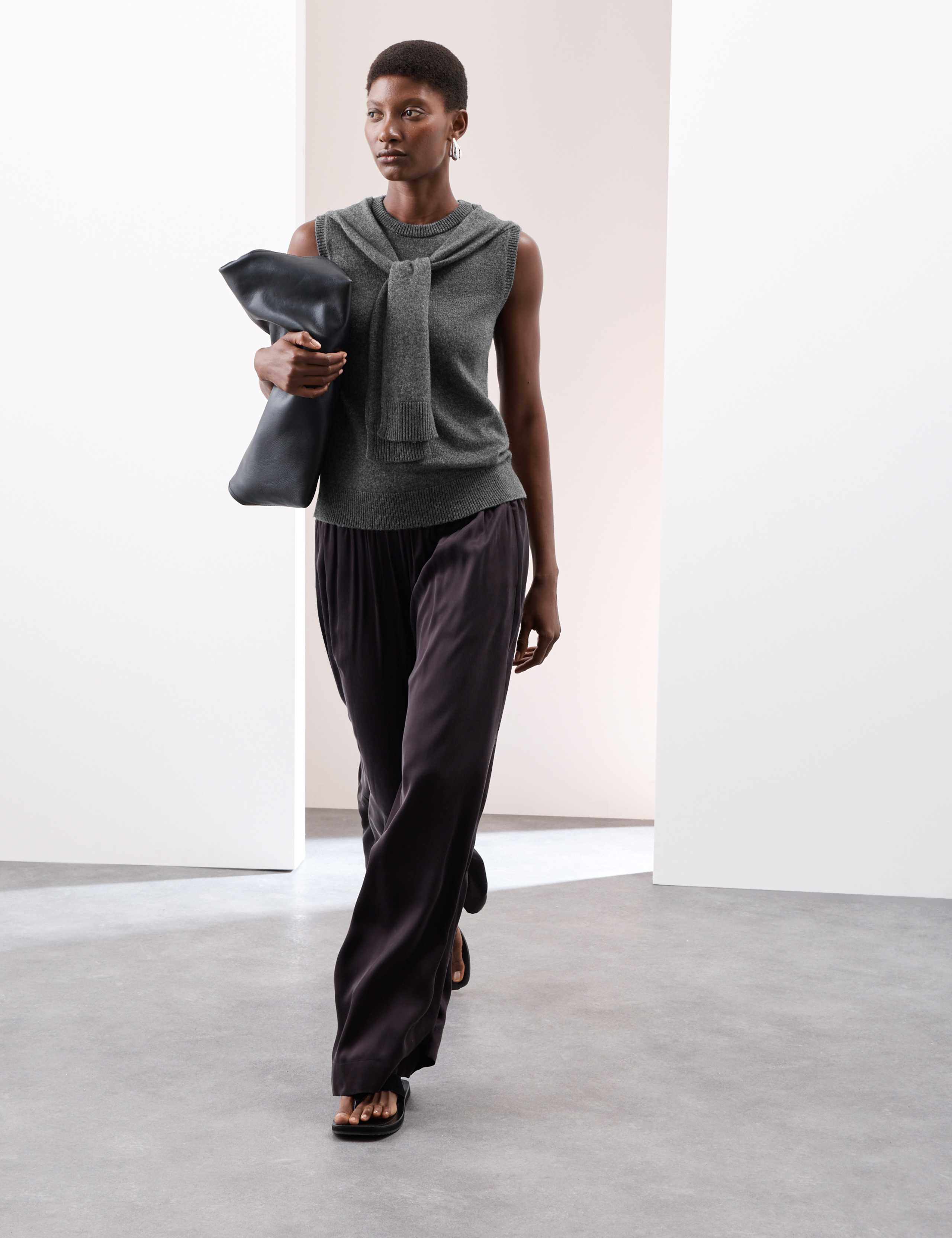 Merino Wool Rich Tie Front Knitted Vest