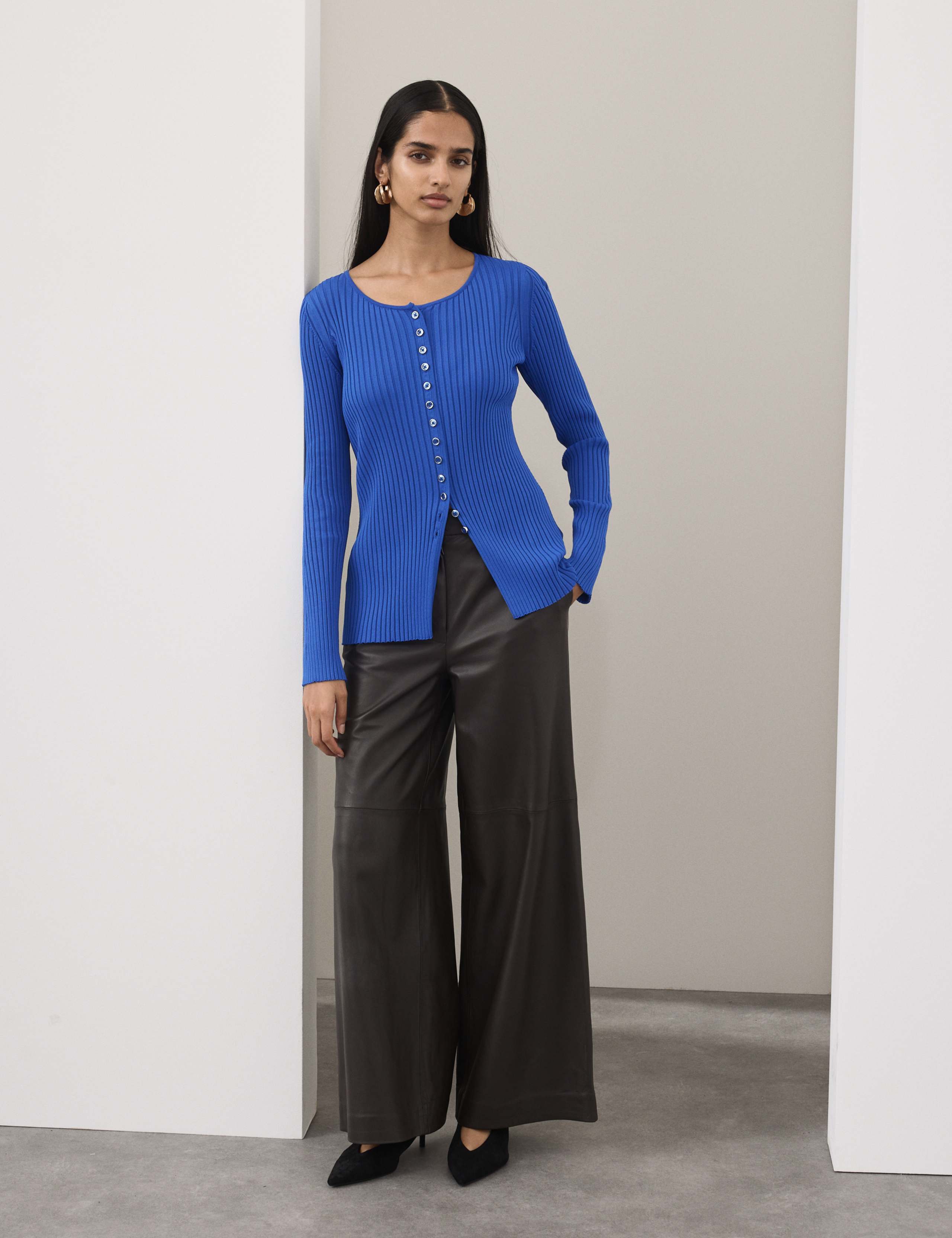 Ribbed Crew Neck Cardigan