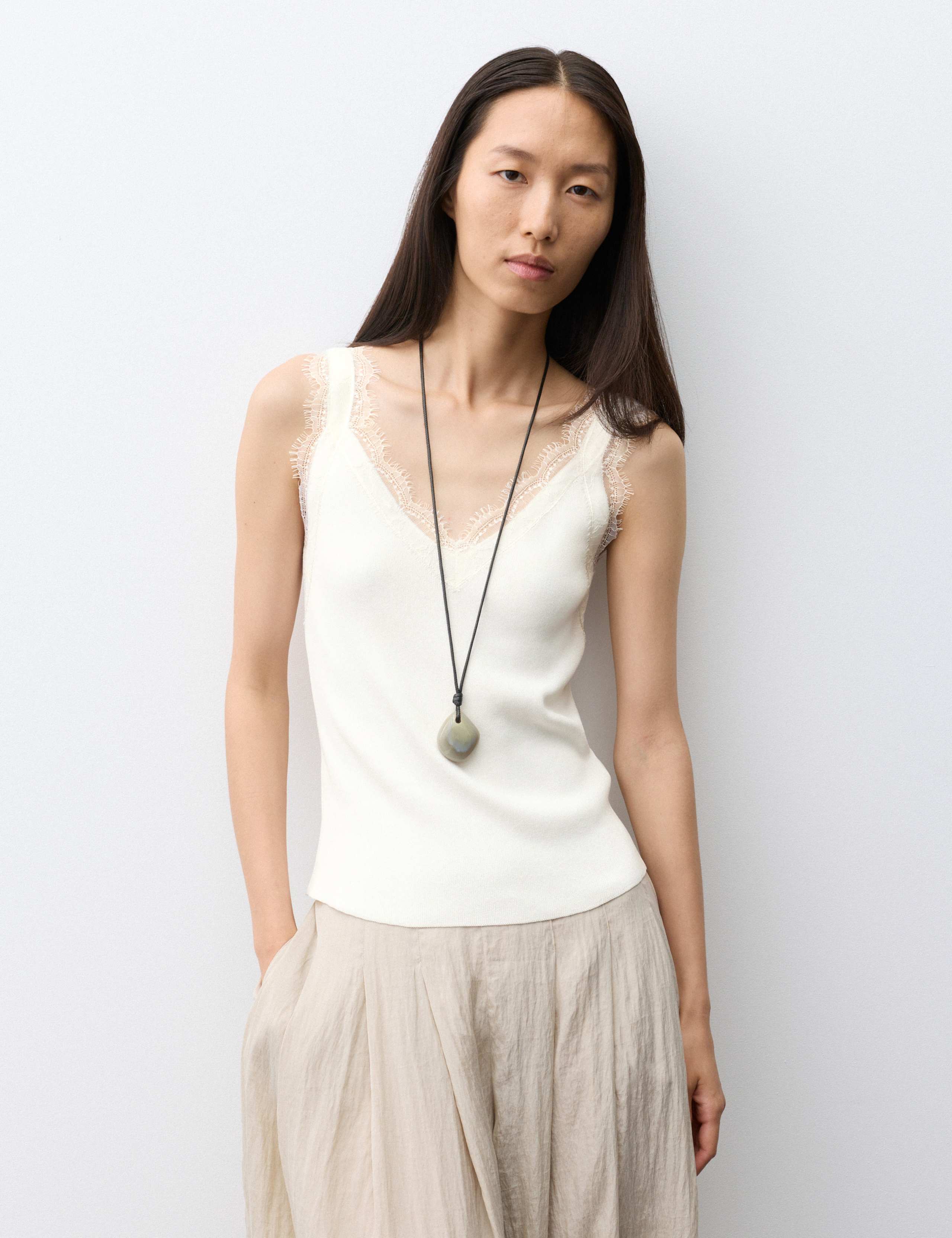 V-Neck Lace Detail Fitted Vest Top