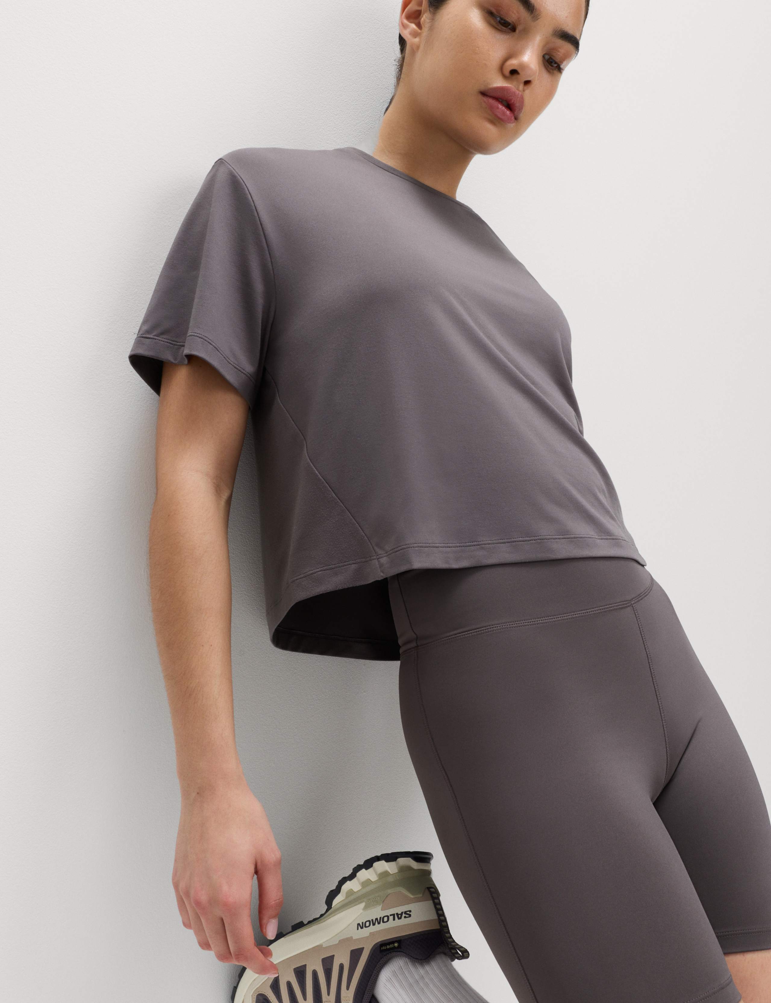 Essential T-Shirt & Leggings Set 4 of 6