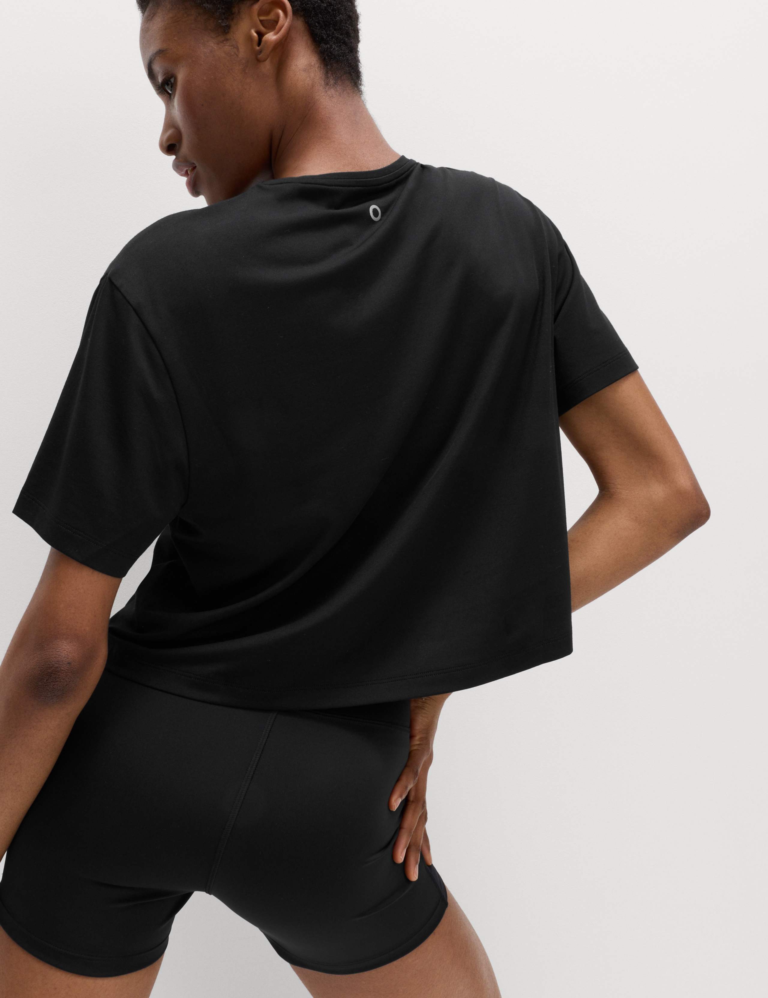 Essential T-Shirt & Leggings Set 4 of 6