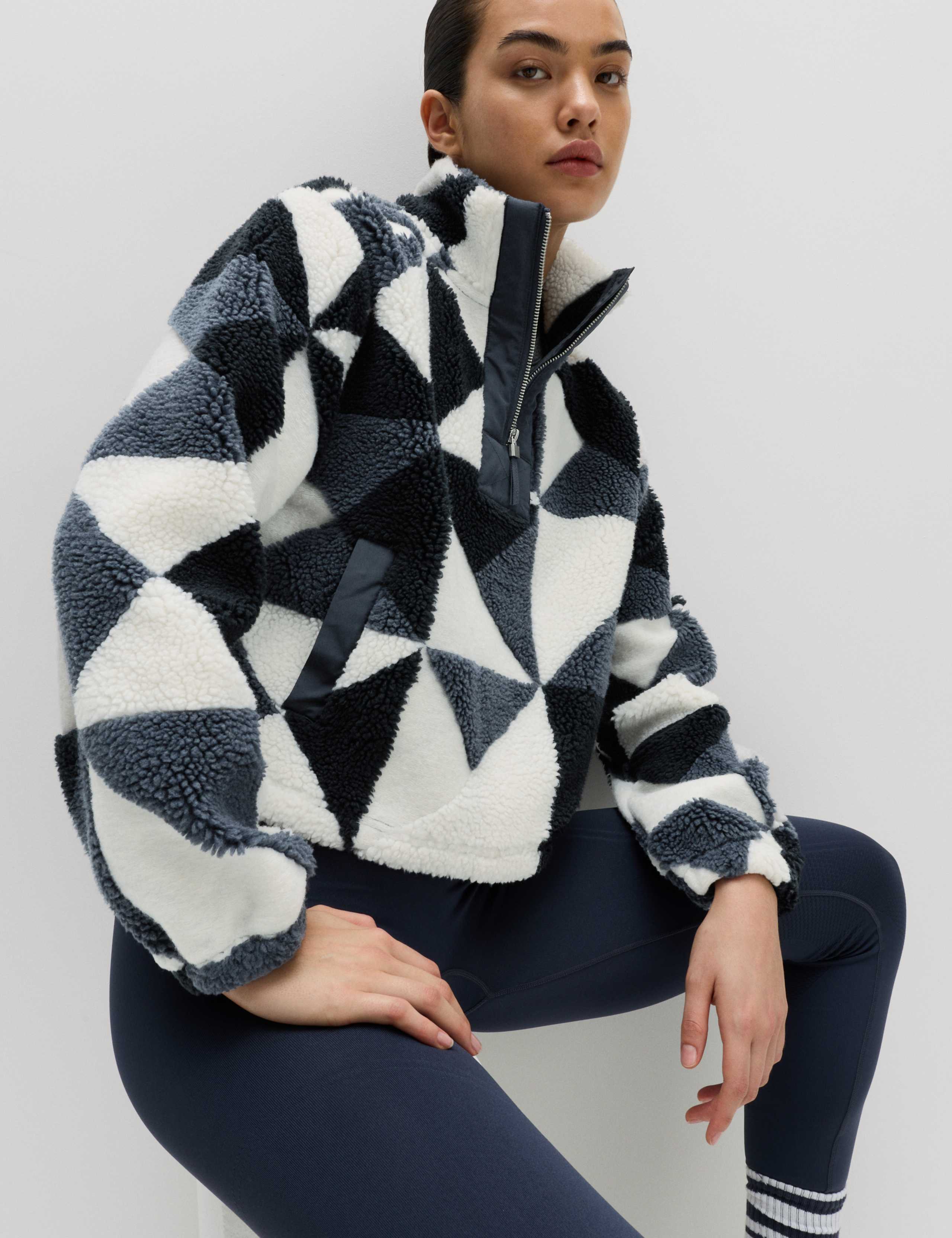 Borg Printed Funnel Neck Fleece Jacket