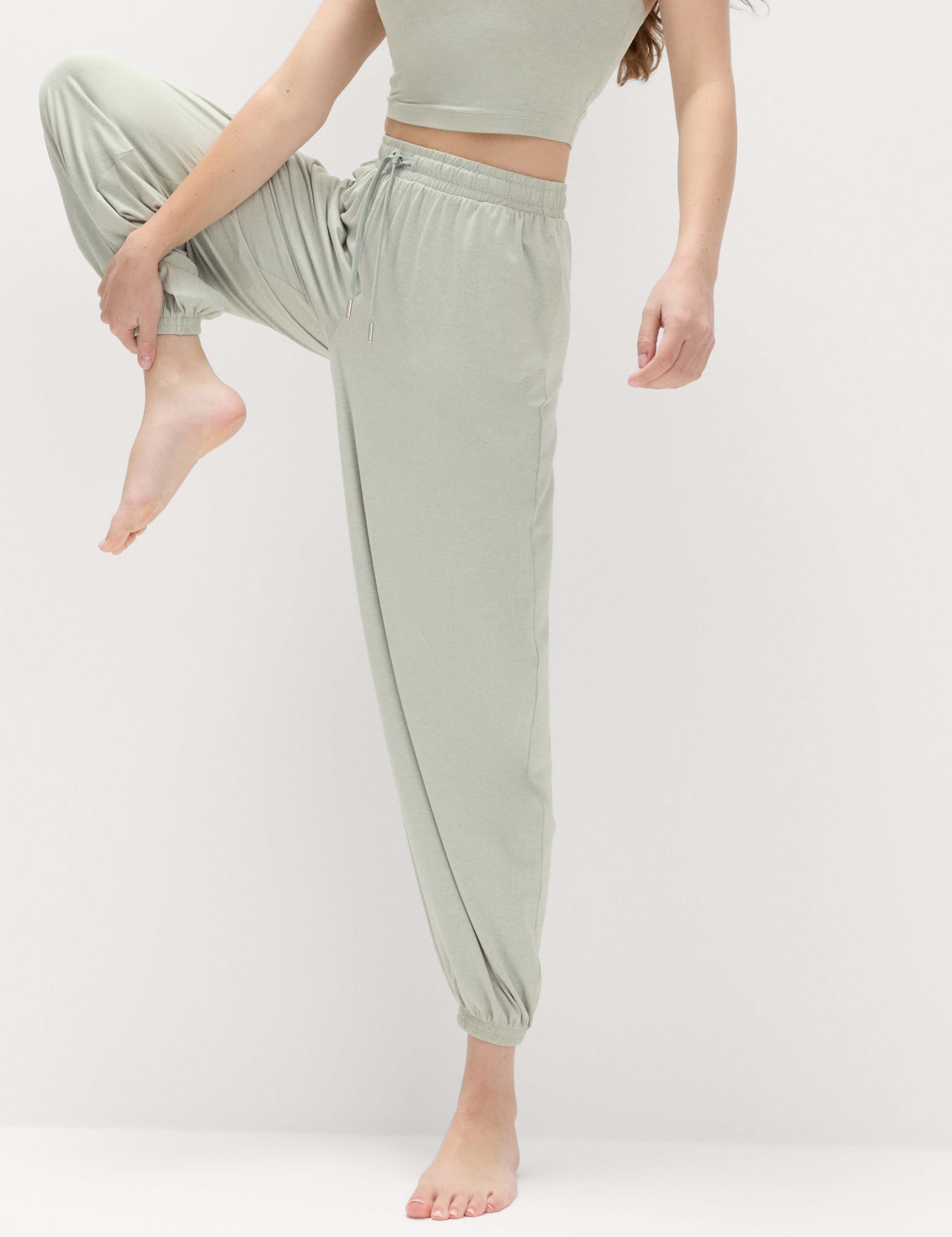 Supersoft Vest & Jogger Set 5 of 6