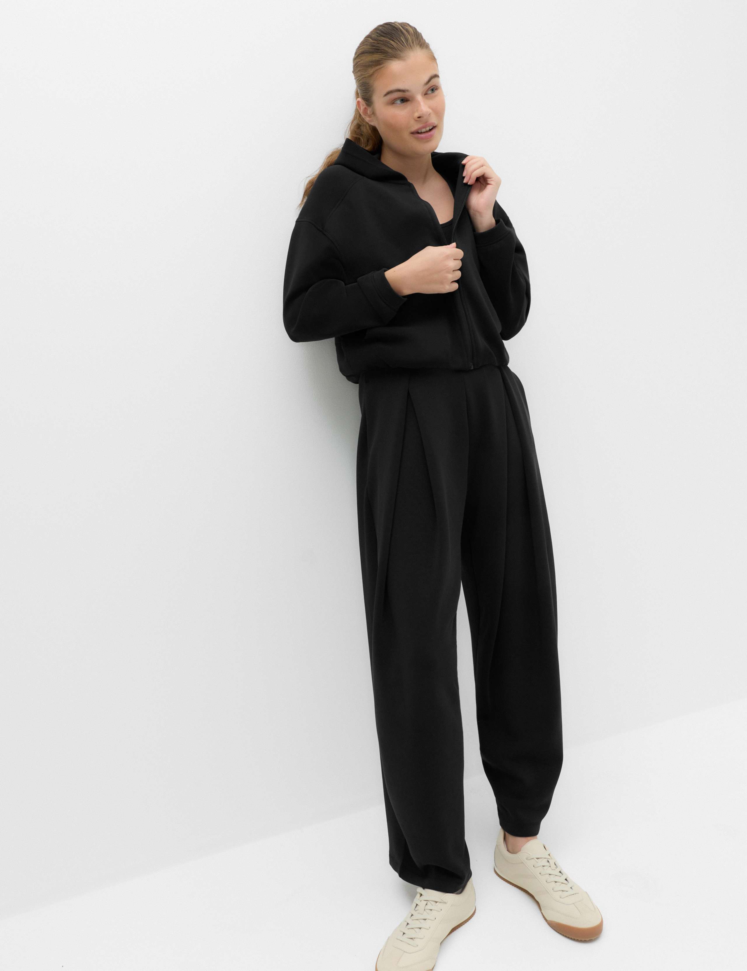 Sandwash Supersoft Pleated Barrel Leg Ankle Grazer Trousers