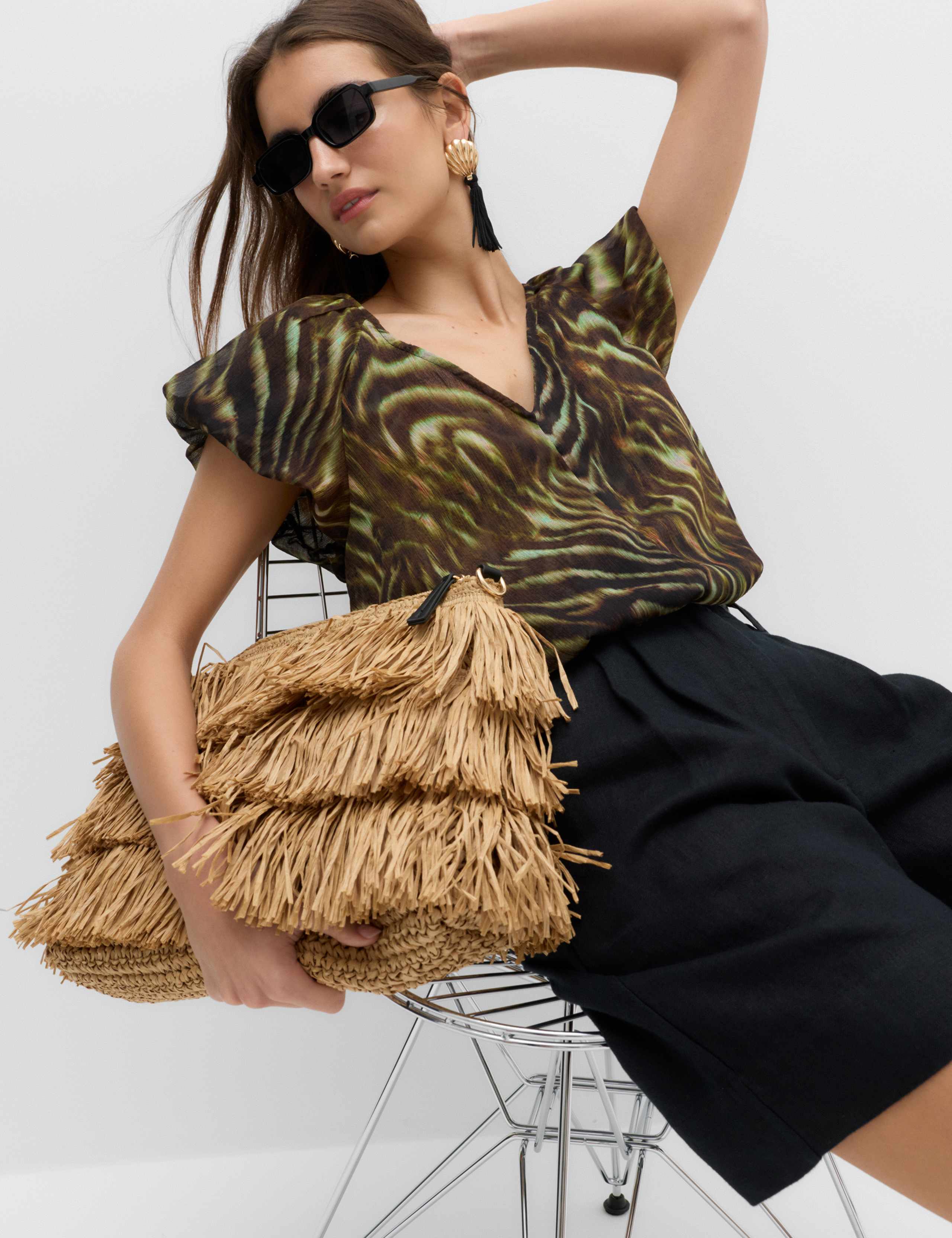 Printed Puff Sleeve Volume Top