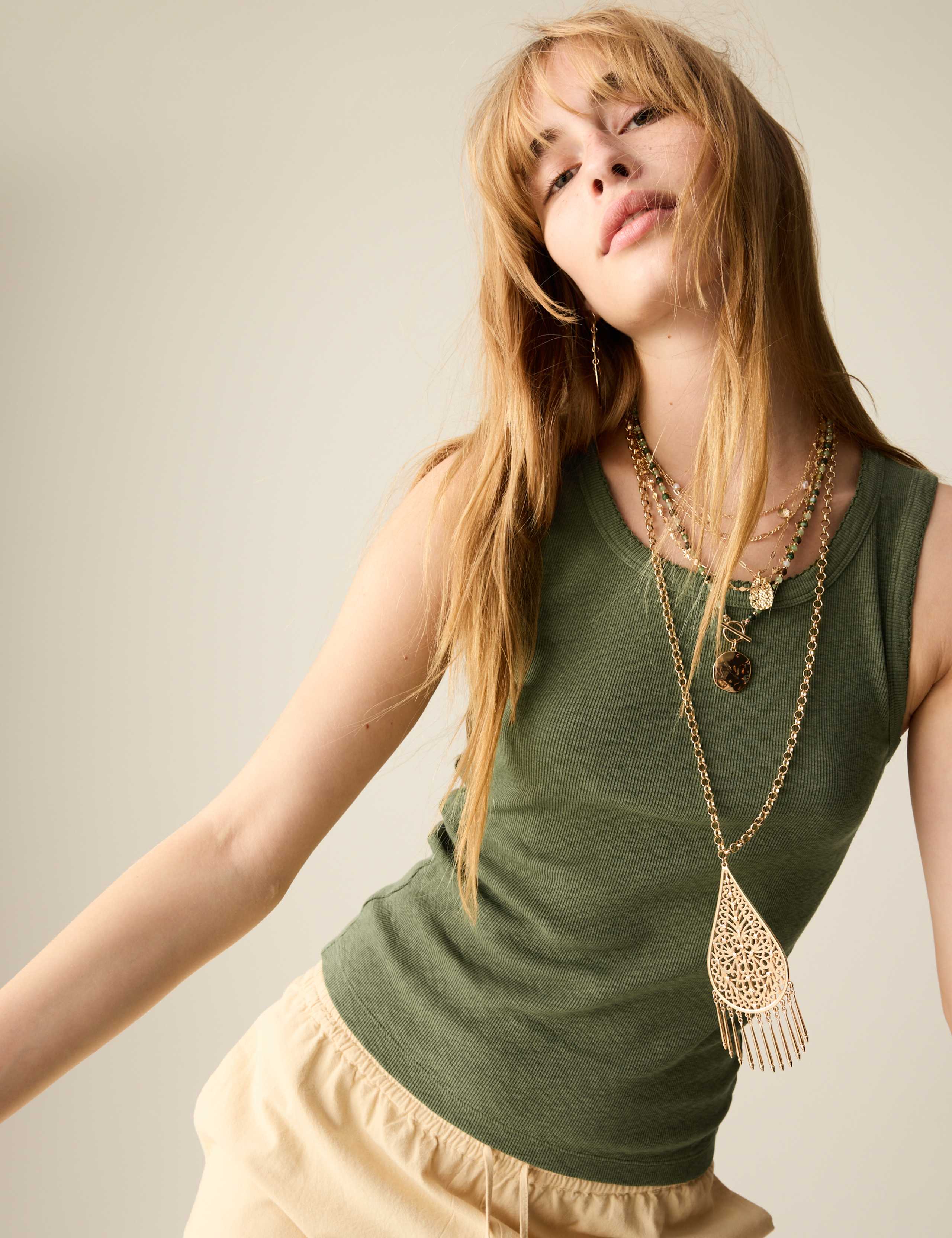 Cotton Rich Ribbed Scoop Neck Fitted Vest