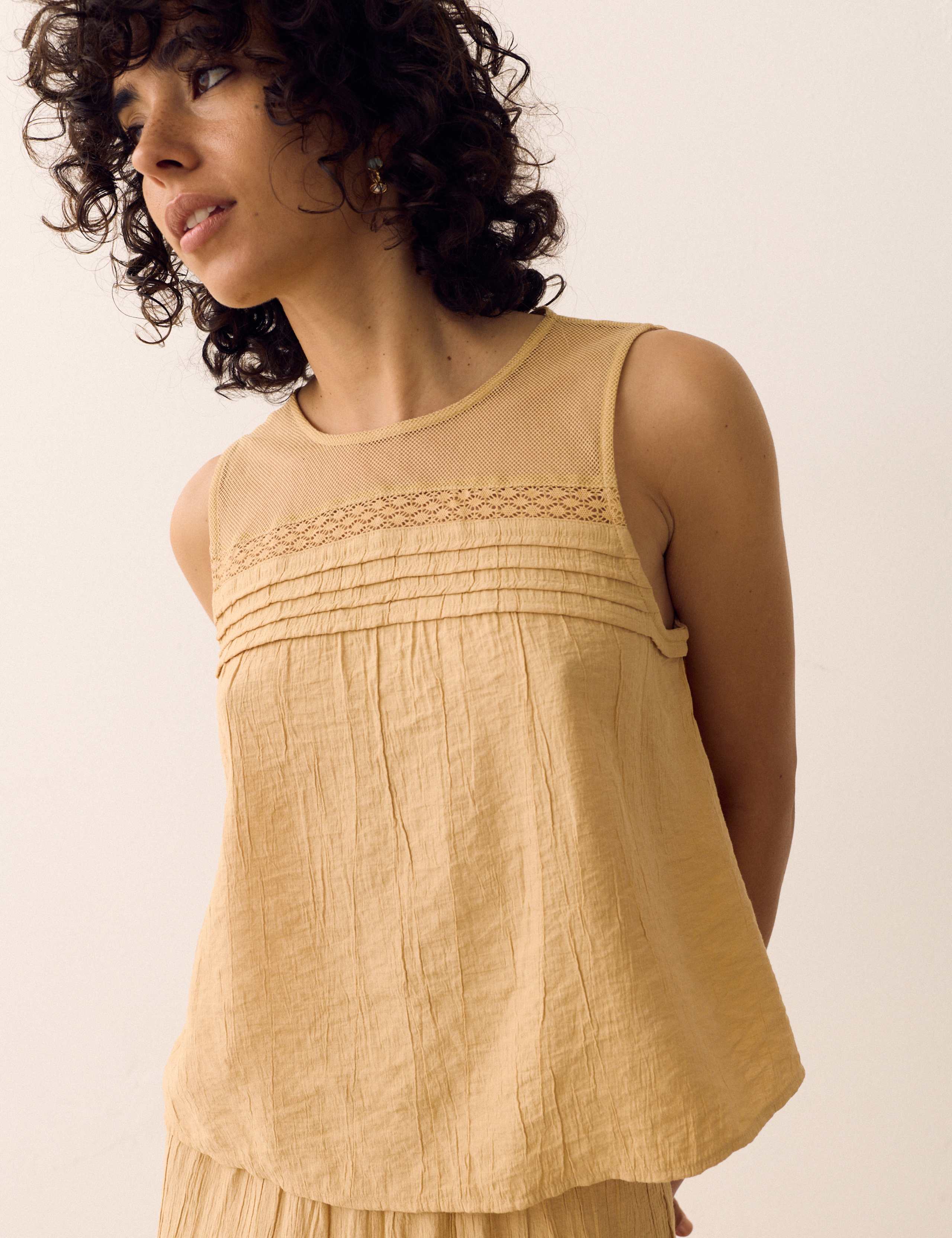 Lace Insert Mesh Yoke Sleeveless Top