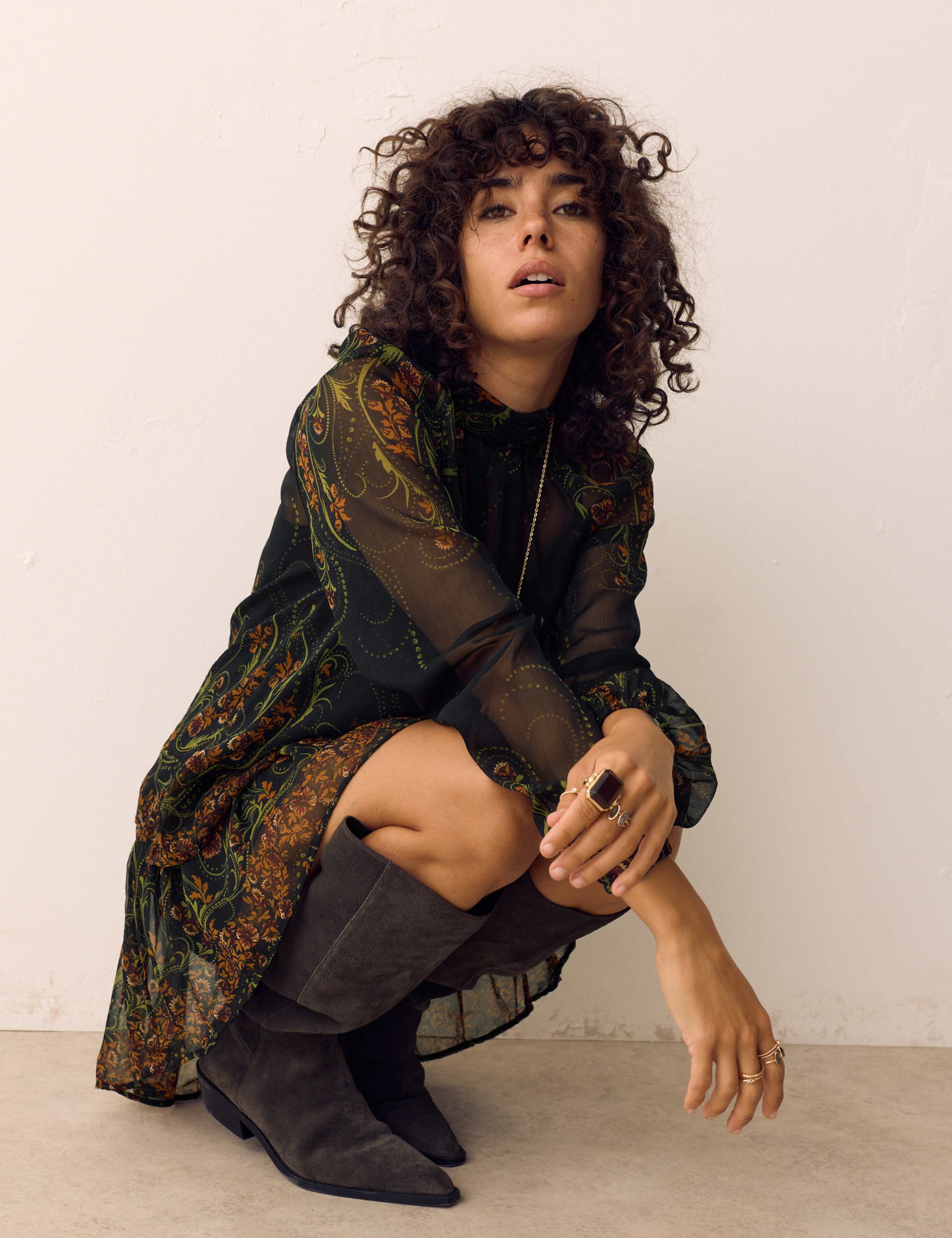 Floral Print Blouse & Skirt Set 4 of 6
