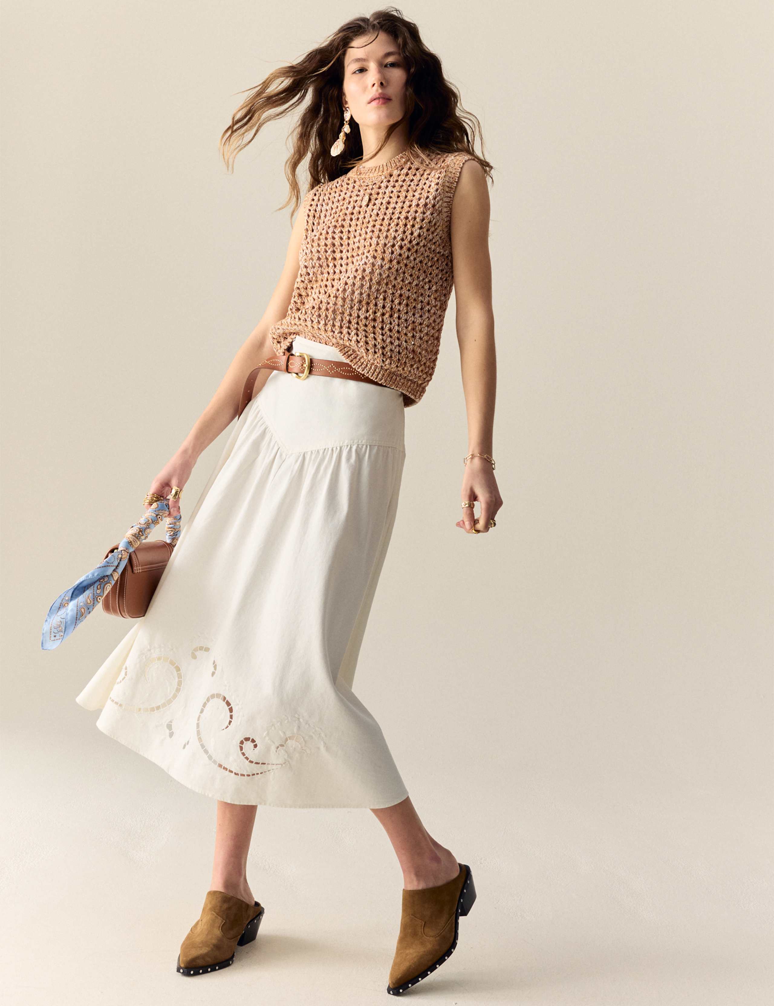 Cotton Blend Ribbed Textured Knitted Vest