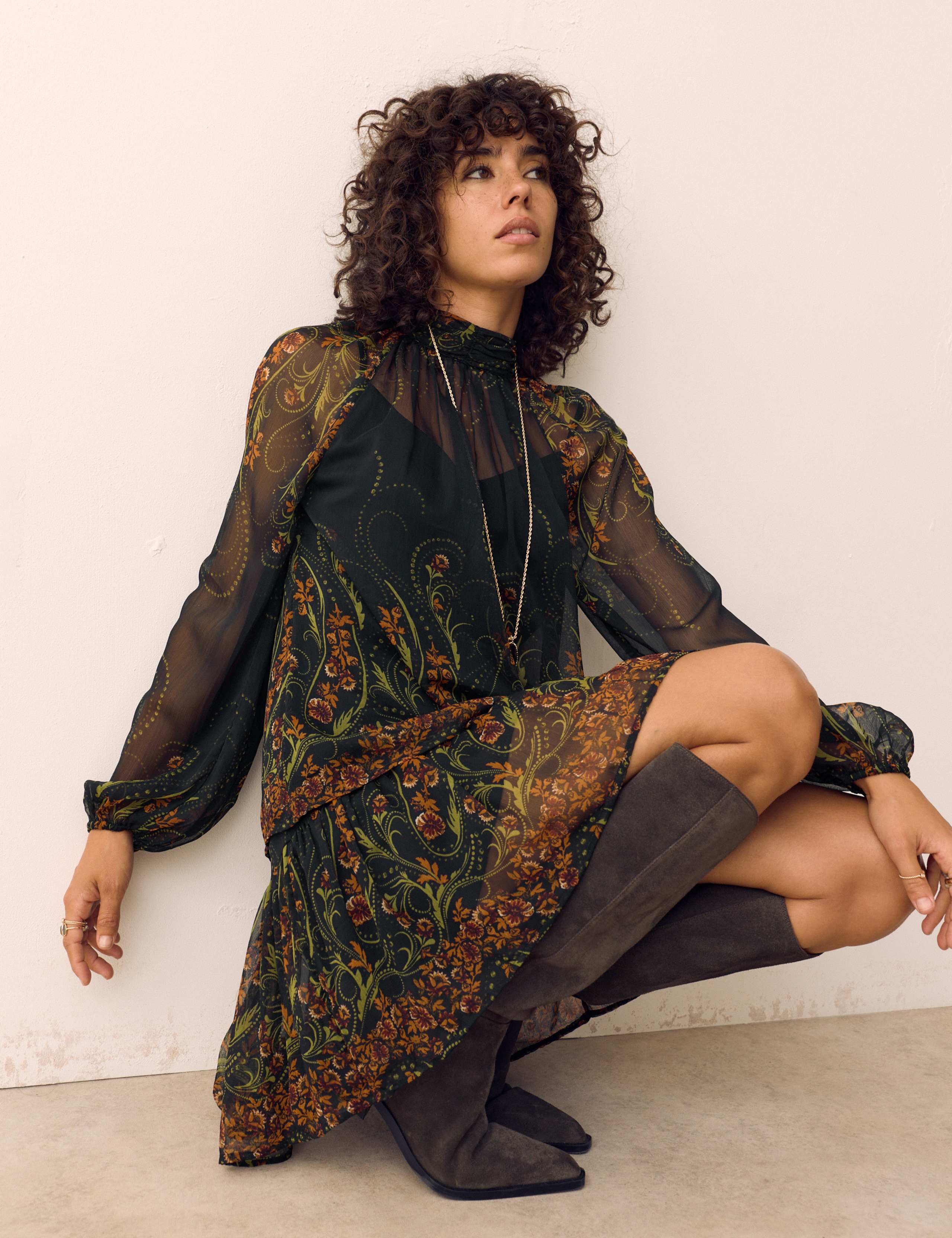 Floral Print Blouse & Skirt Set 5 of 6