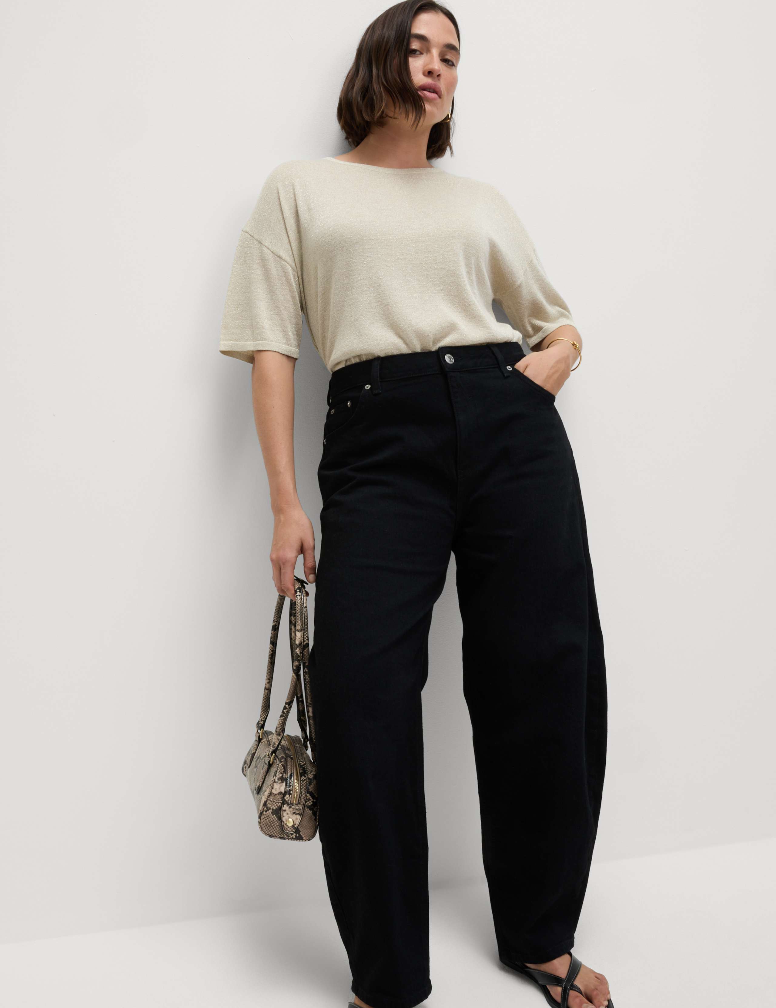 Mid Rise Relaxed Horseshoe Jeans