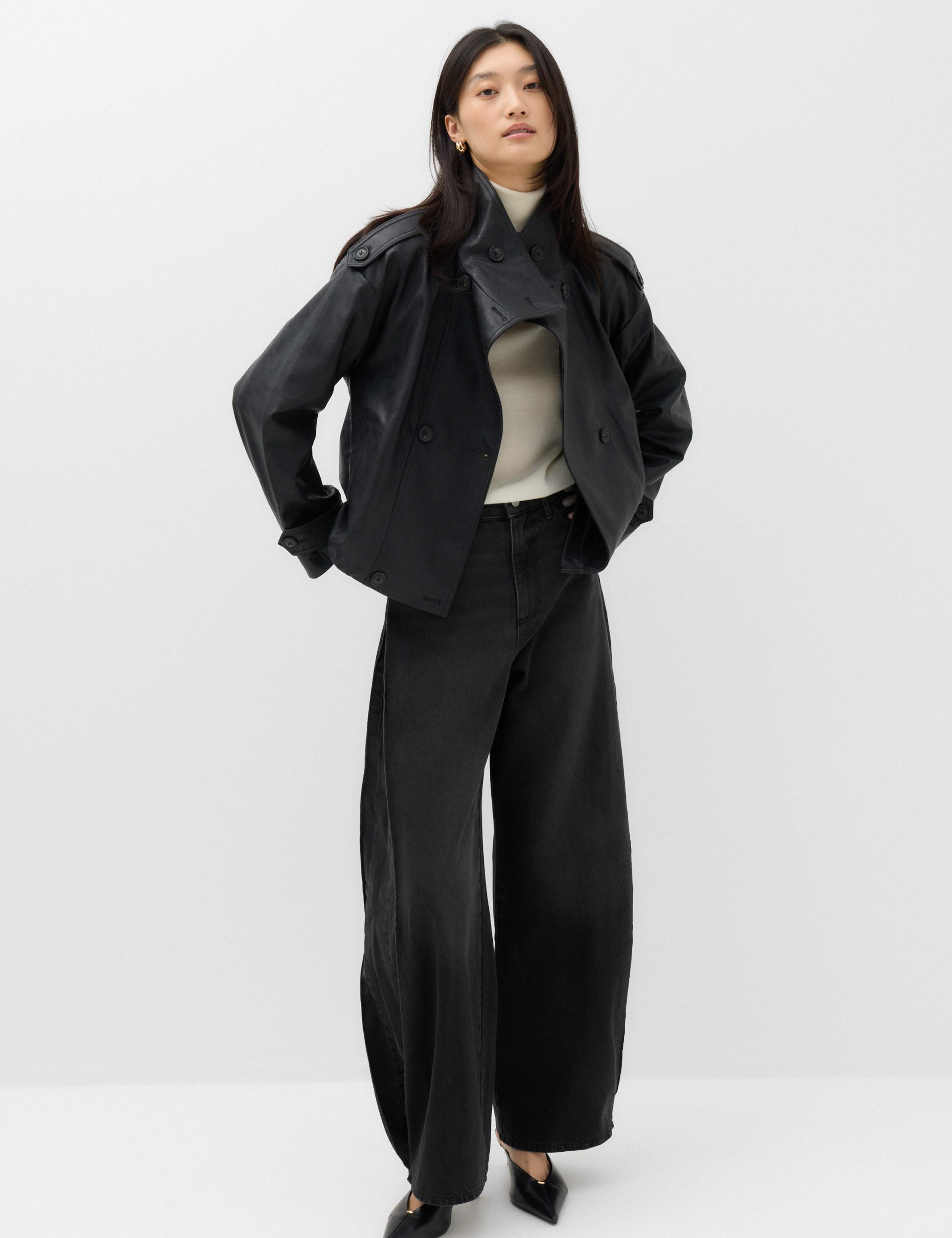Mid Rise Side Pleat Wide Leg Jeans
