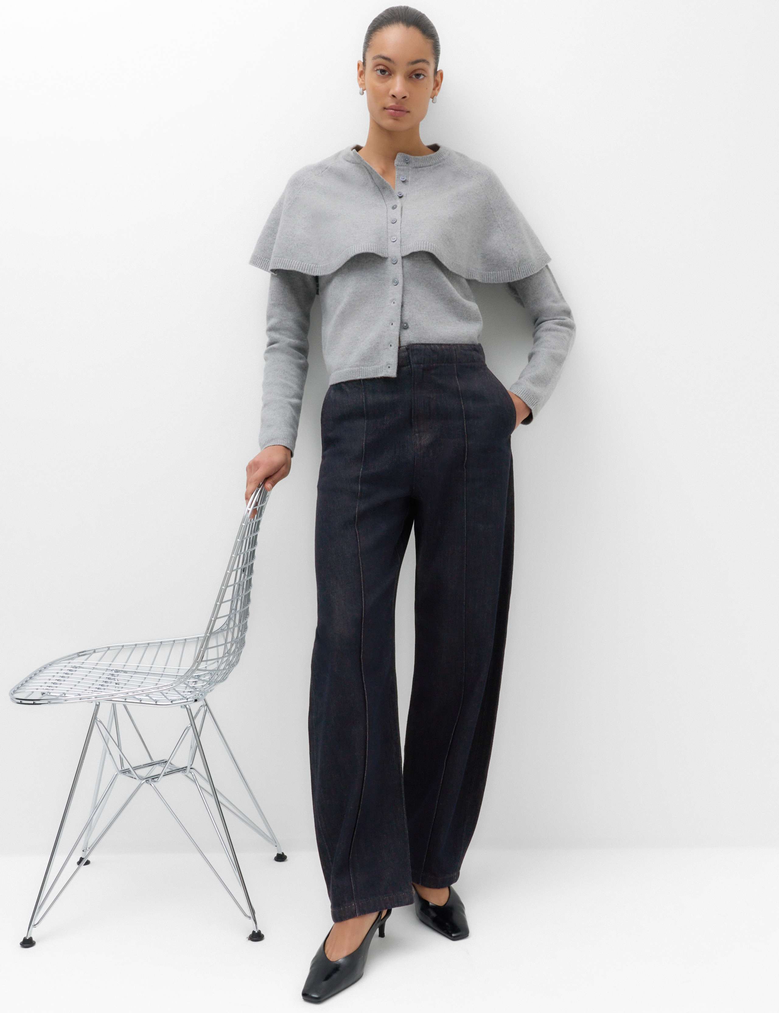 High Waisted Pintuck Barrel Jeans with Lyocell