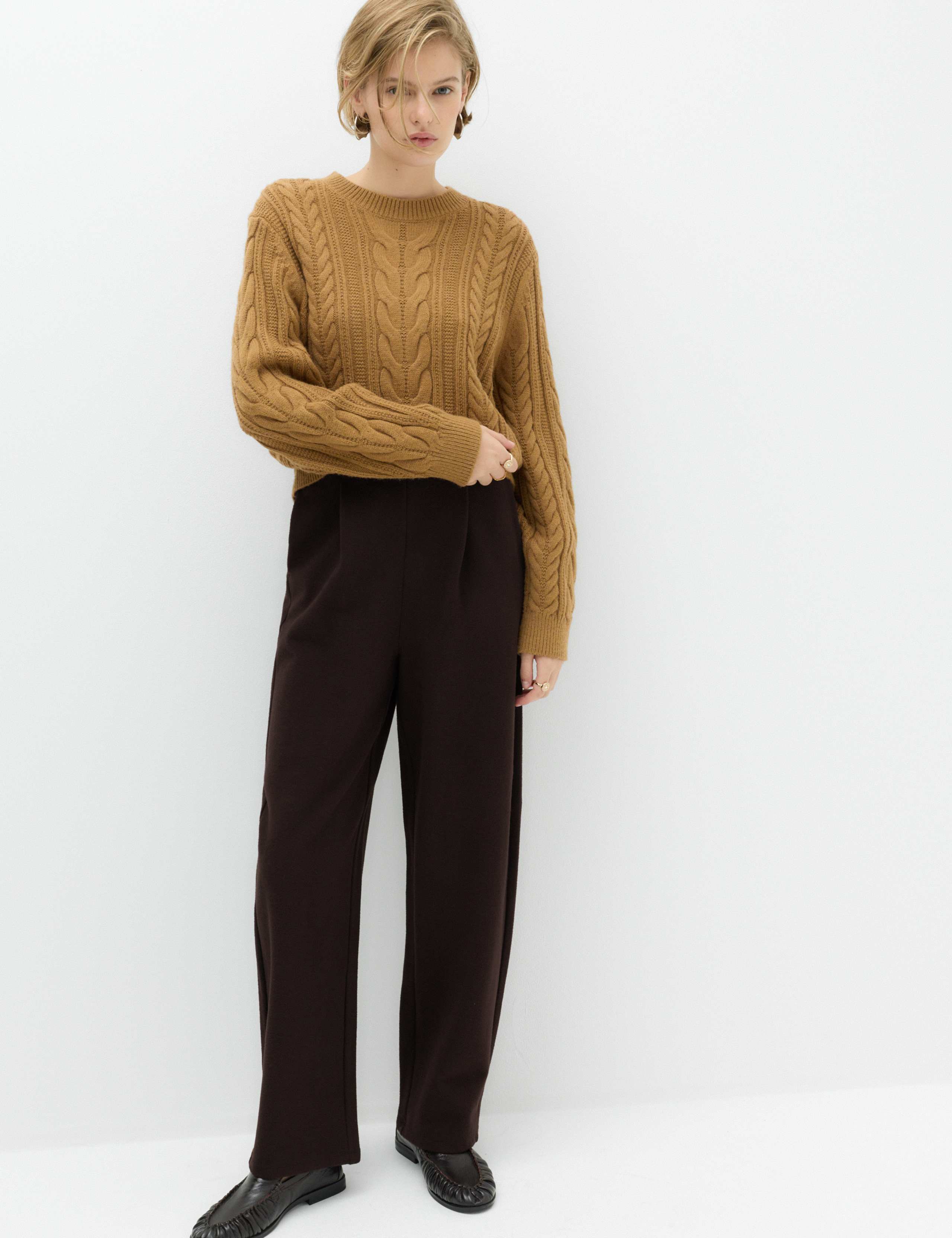 Pleated Barrel Leg Trouser