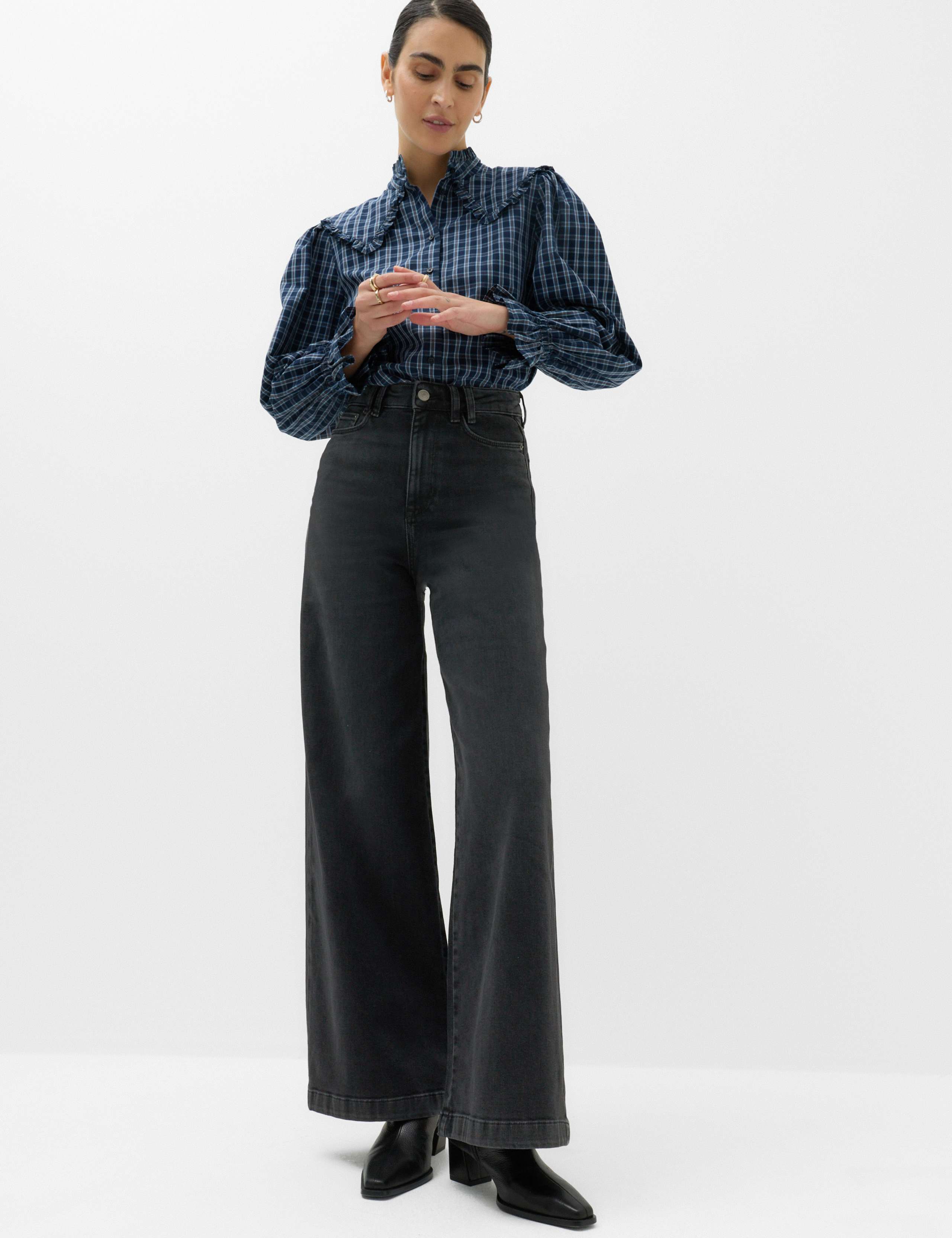 High Waisted Wide Leg Jeans