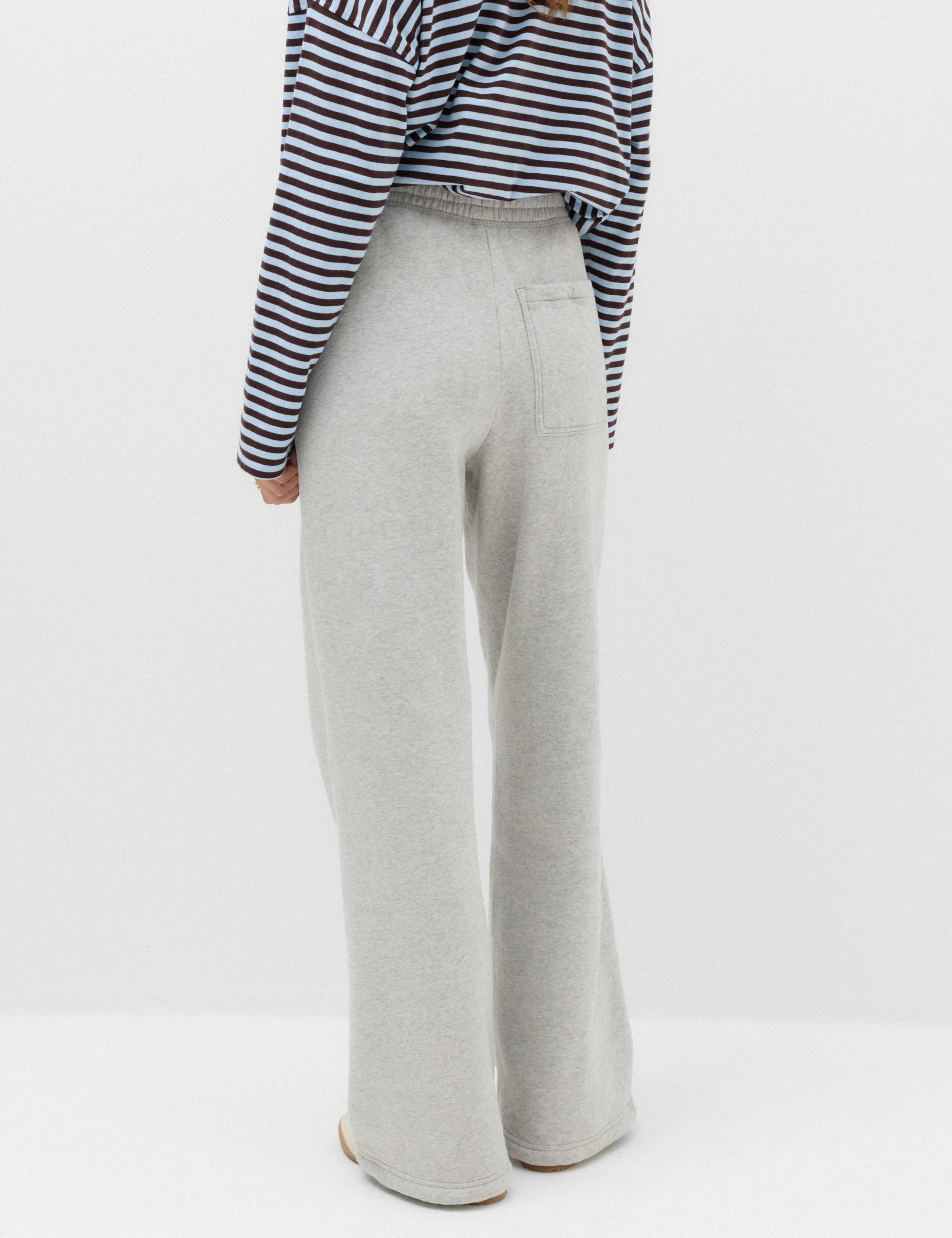 Sweatshirt & Jogger Set 4 of 6