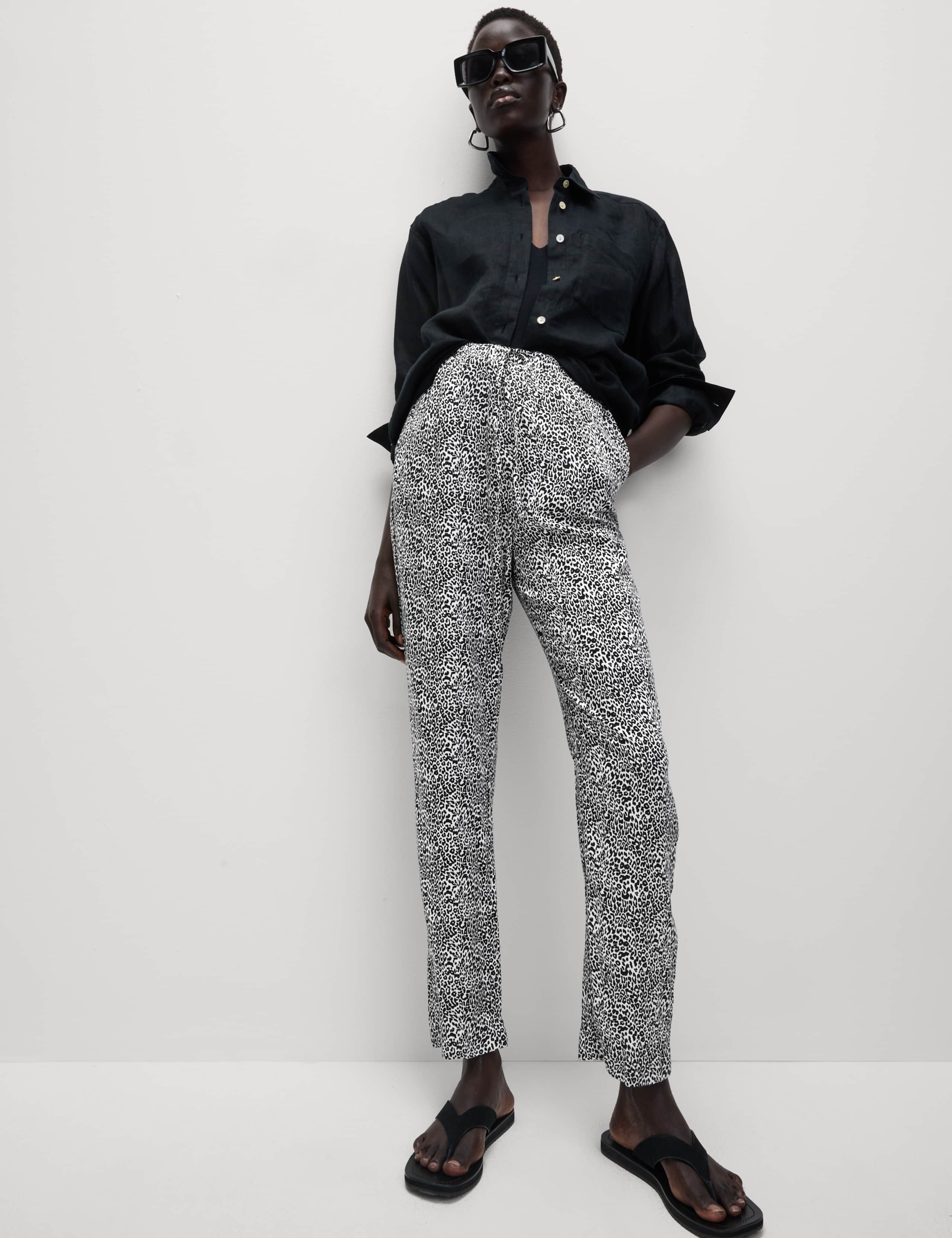 Pure Twill Printed High Waisted Tapered Trousers