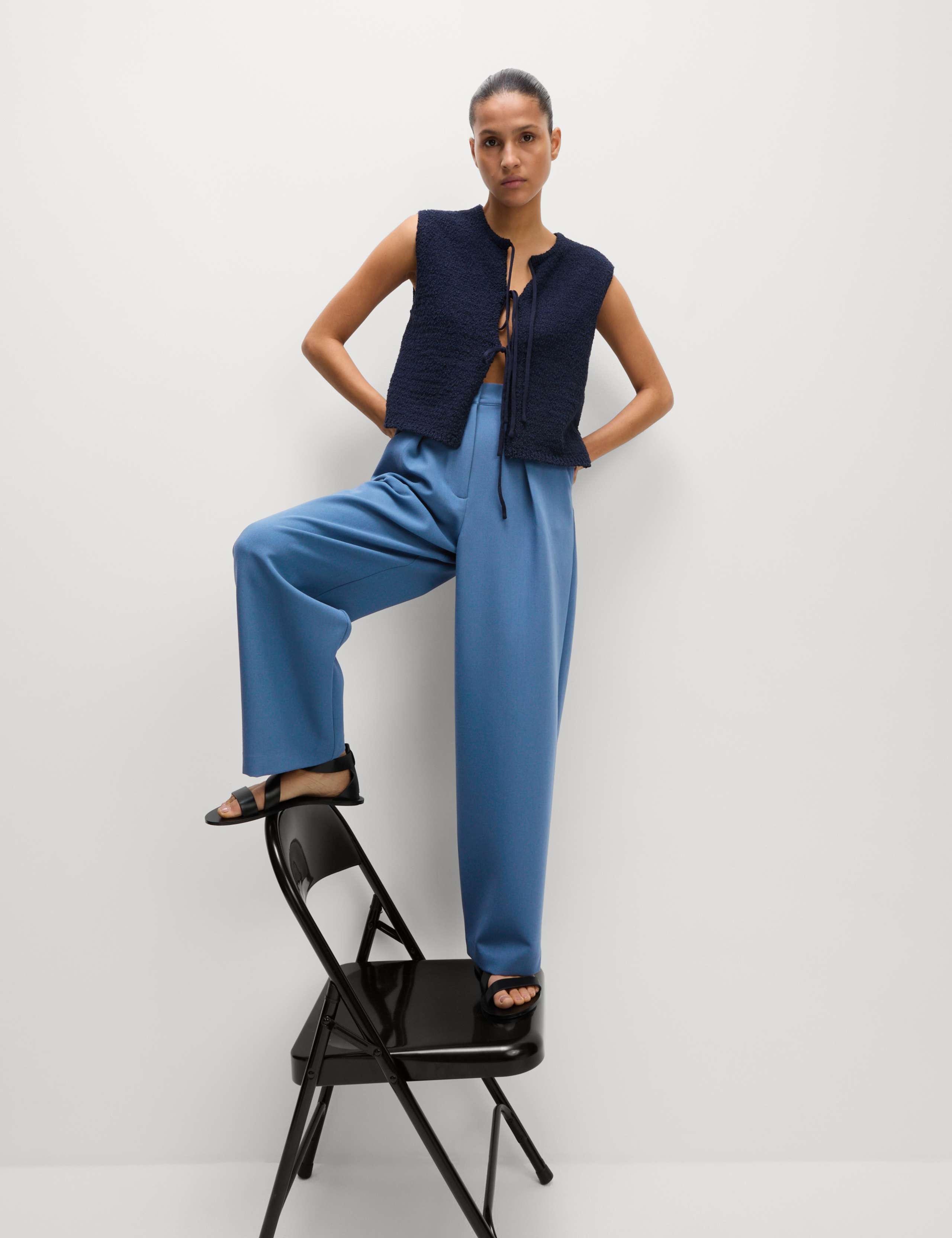Barrel Leg Trousers
