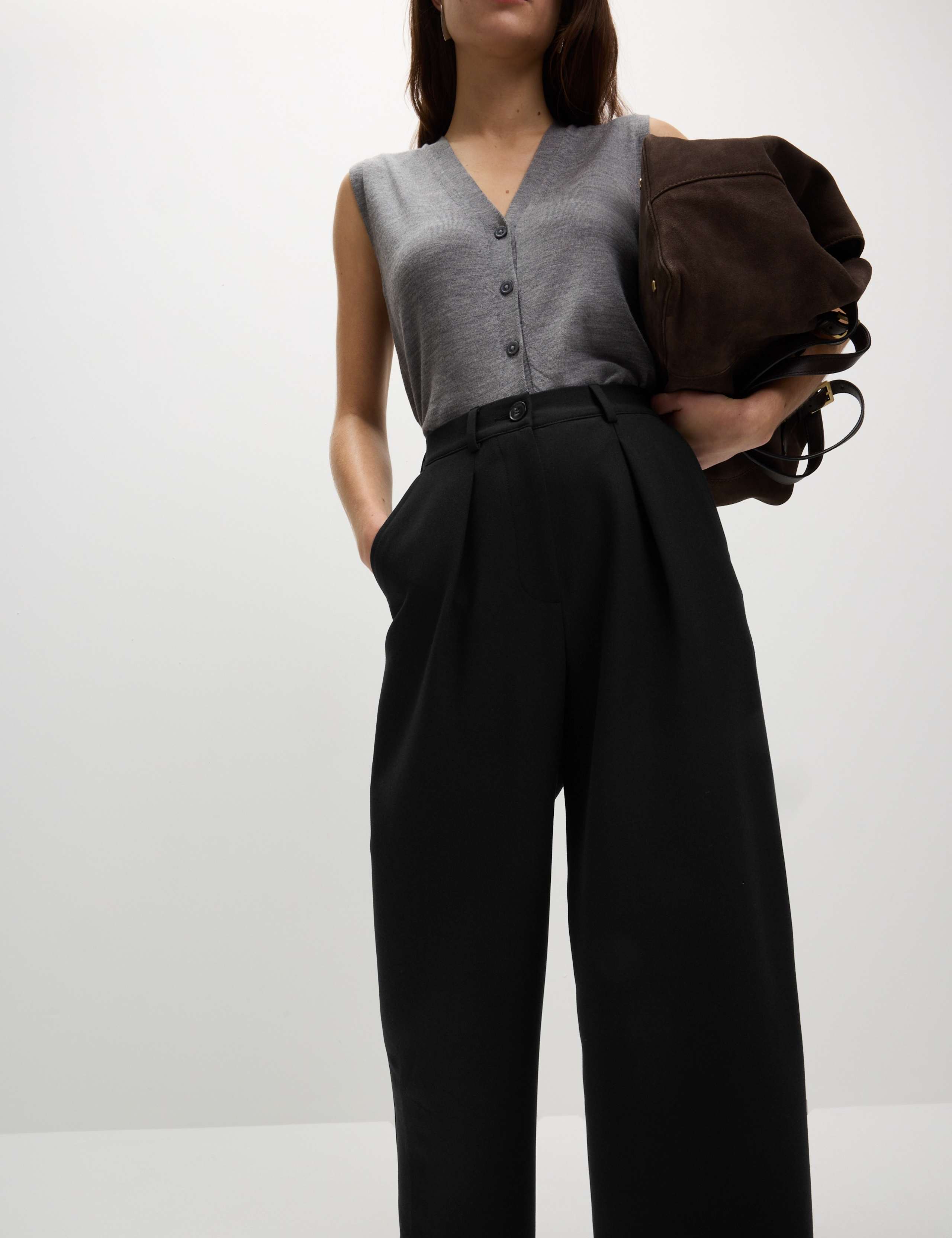 Barrel Leg Trousers