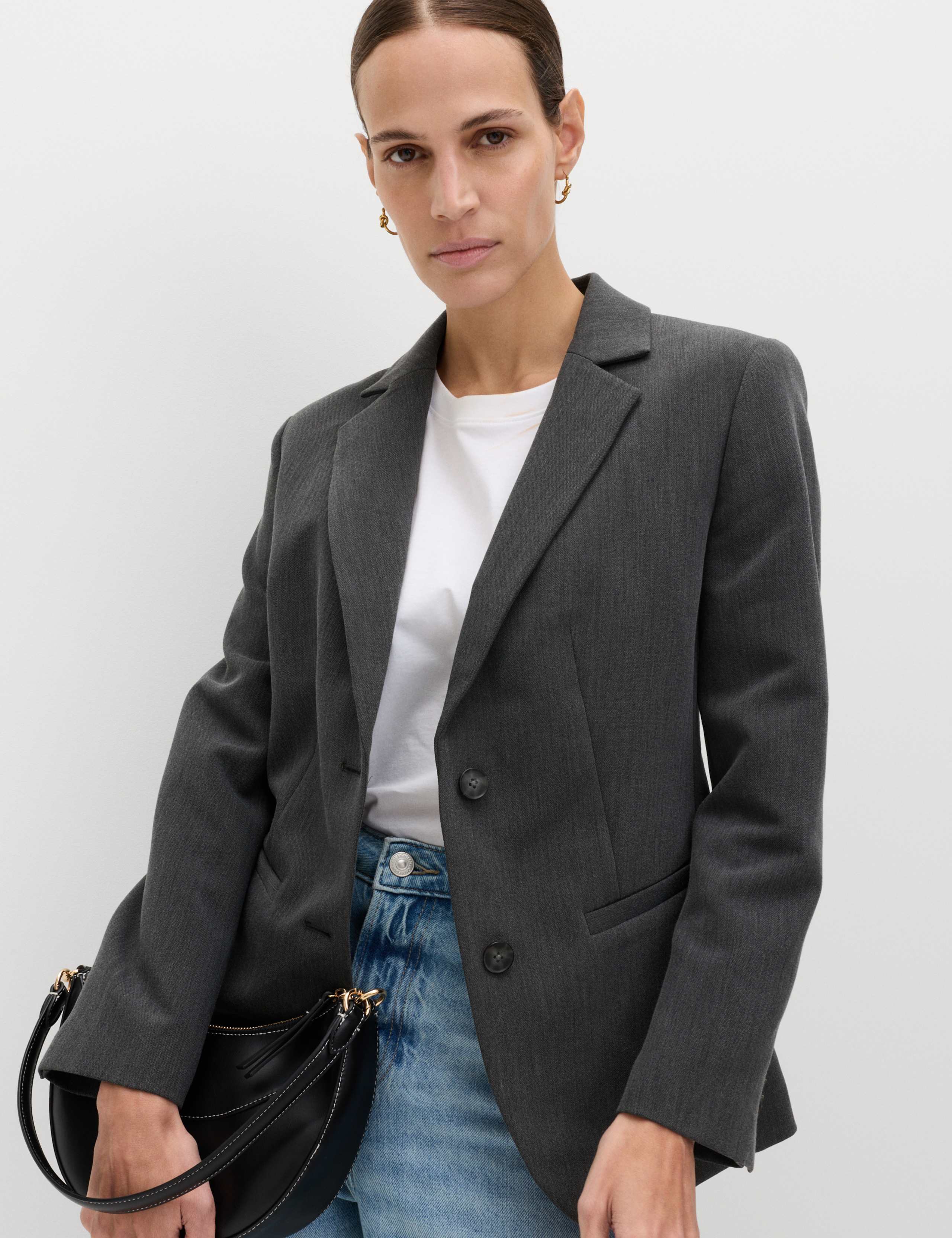 Relaxed Tailored Single-Breasted Blazer