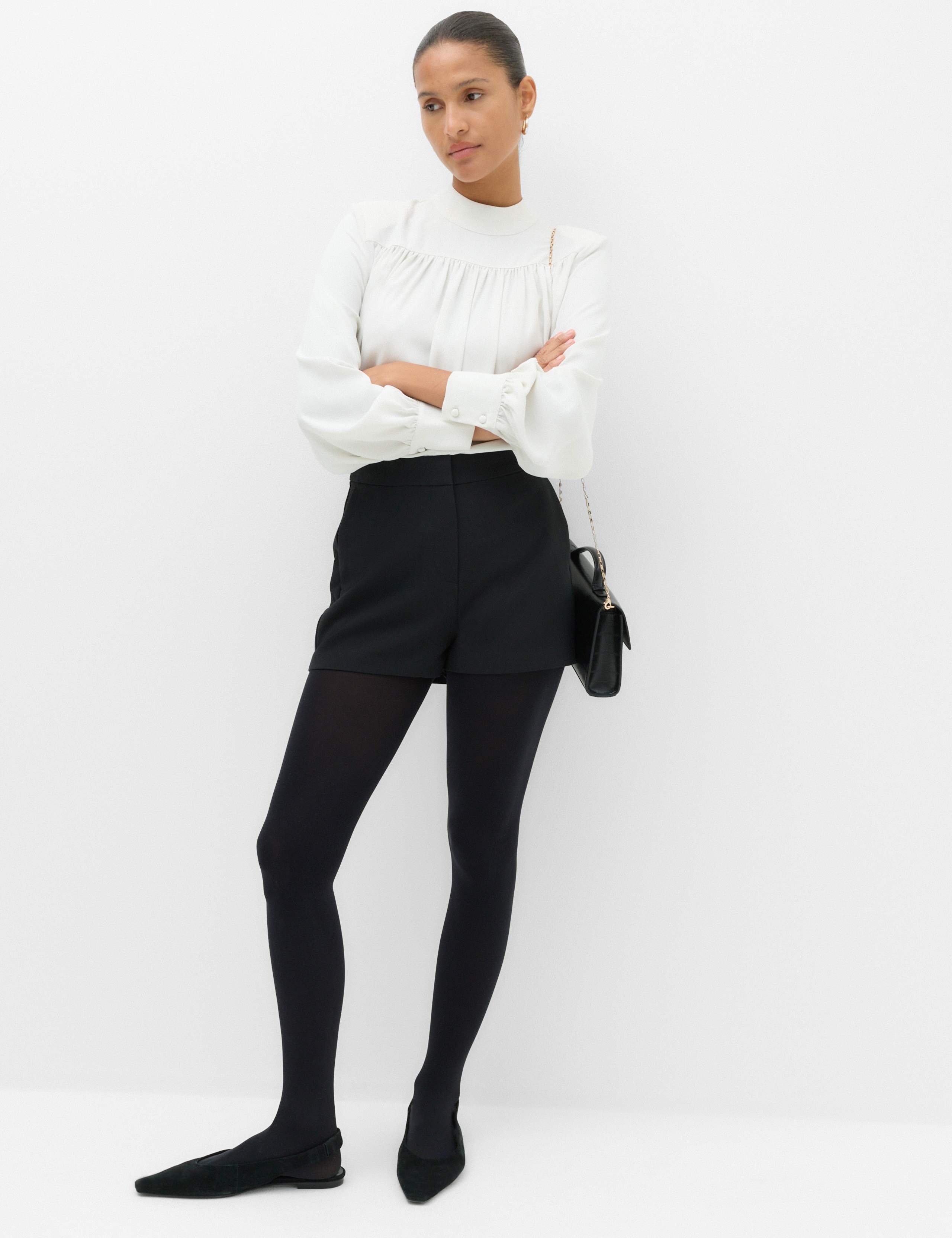 Tailored Mid Rise Cropped Shorts