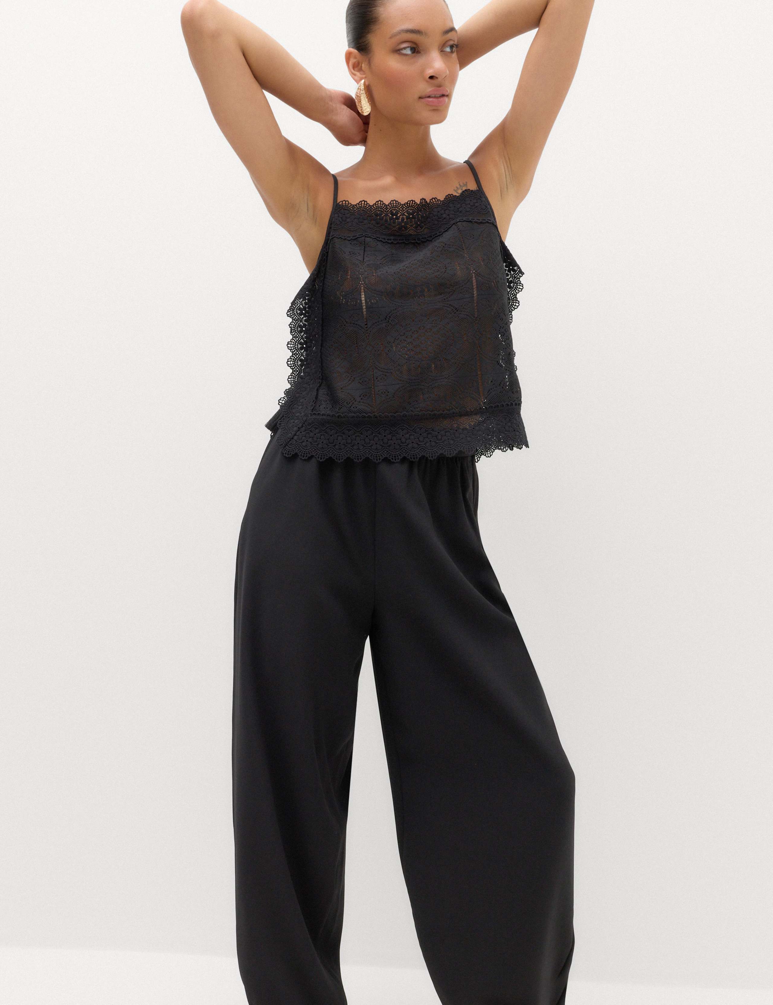 Relaxed Balloon Trousers