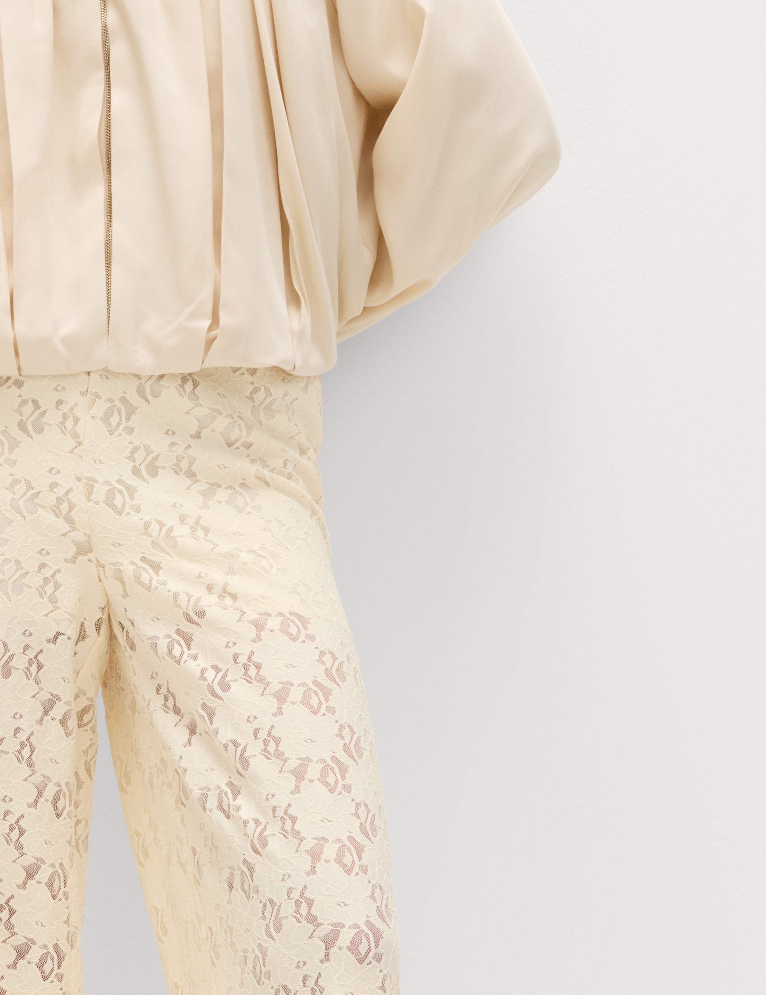 Lace Jacket & Trousers Set 6 of 6