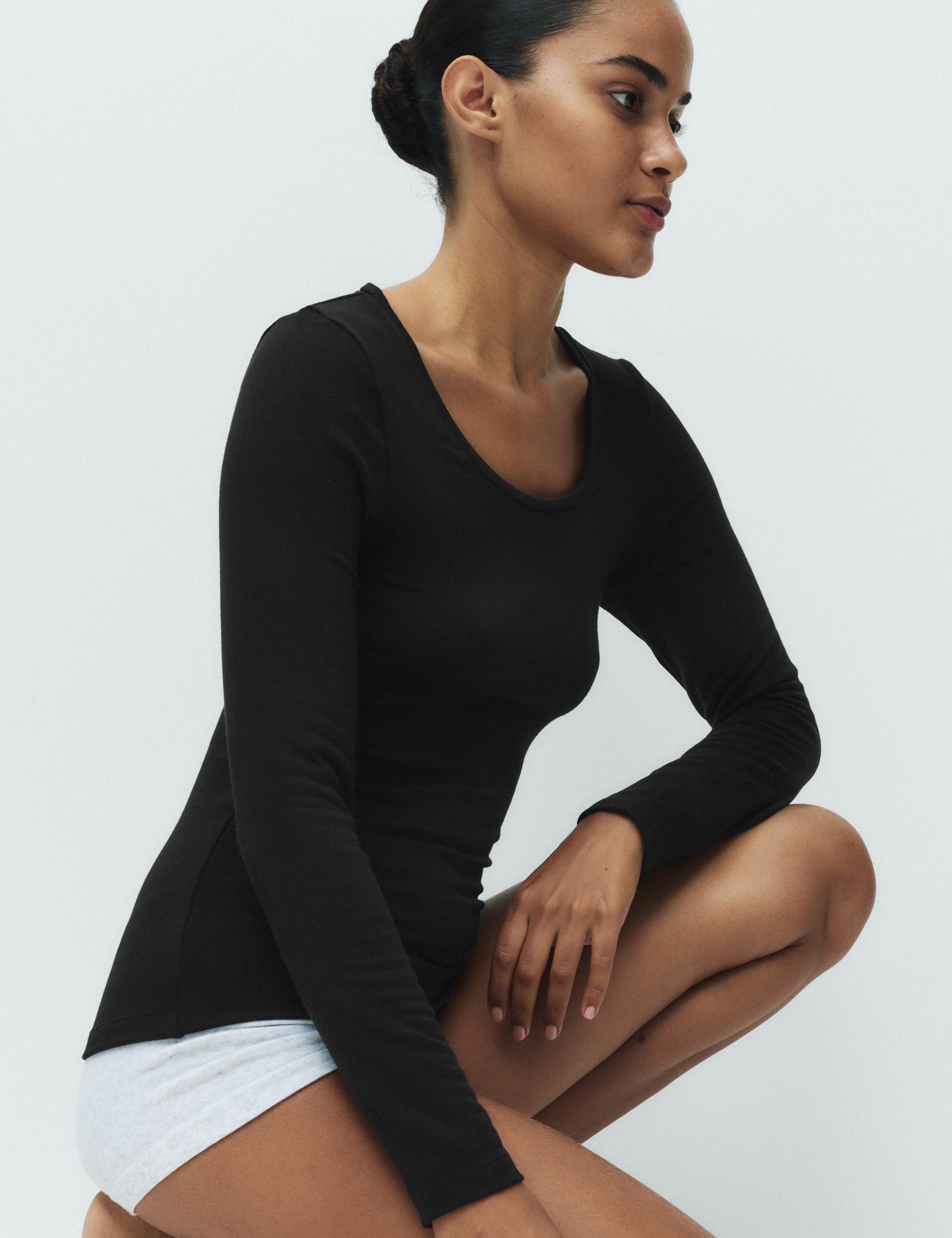 Heatgen™ Medium Thermal Scoop Neck Top