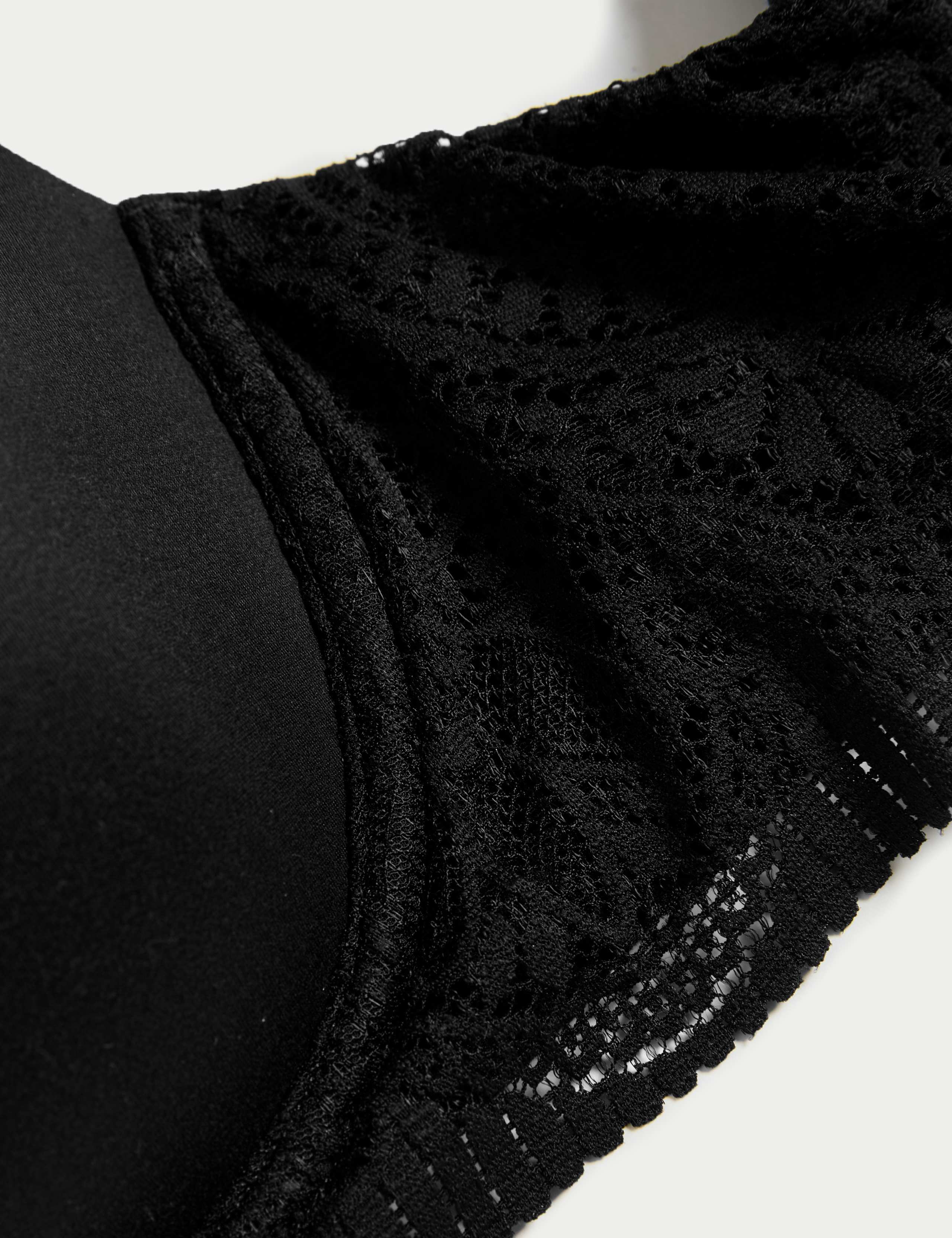 Body Soft™ Wired Full Cup T-Shirt Bra Set F-H 4 of 6