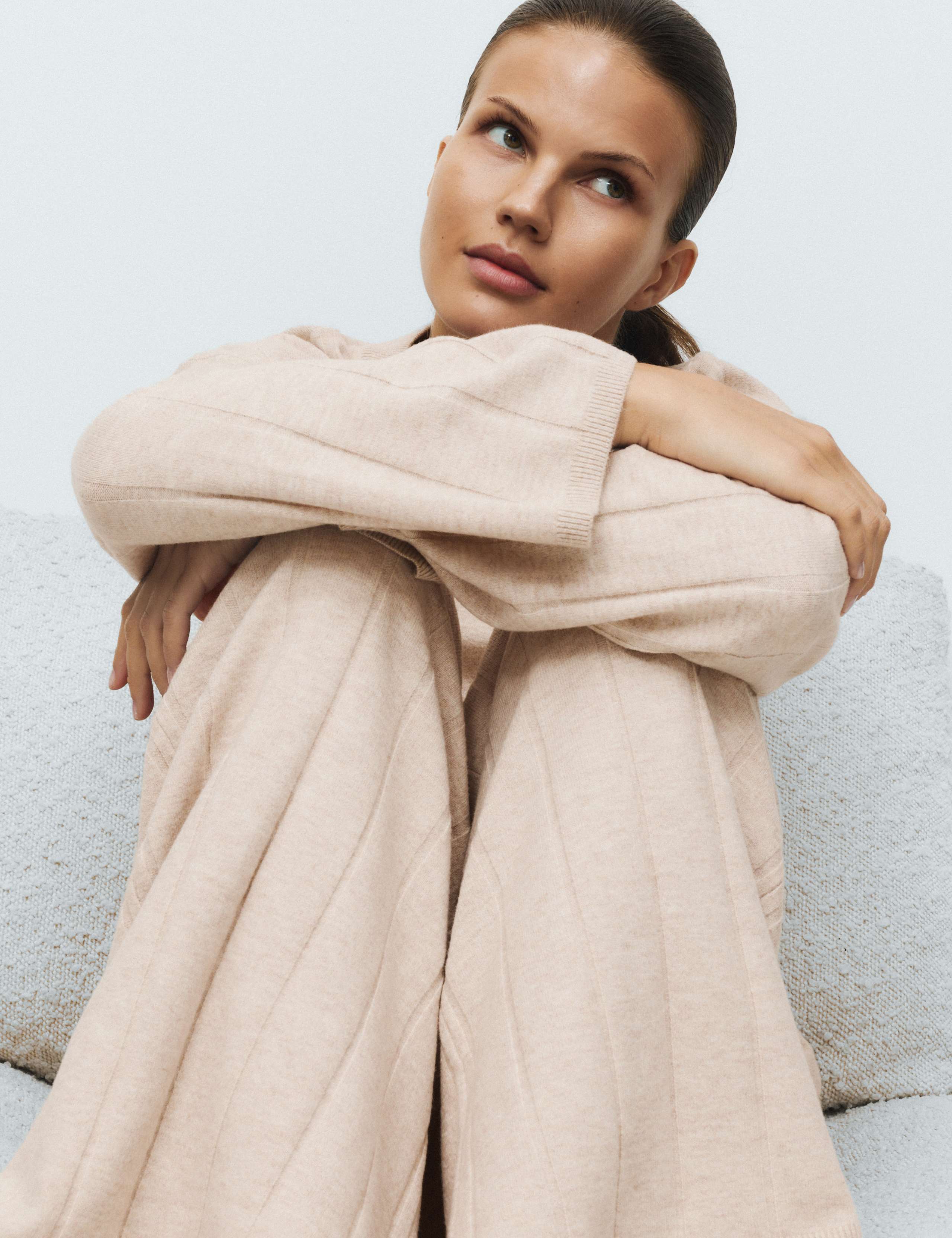 Knitted Long Sleeve Lounge Top & Pant Set 4 of 6