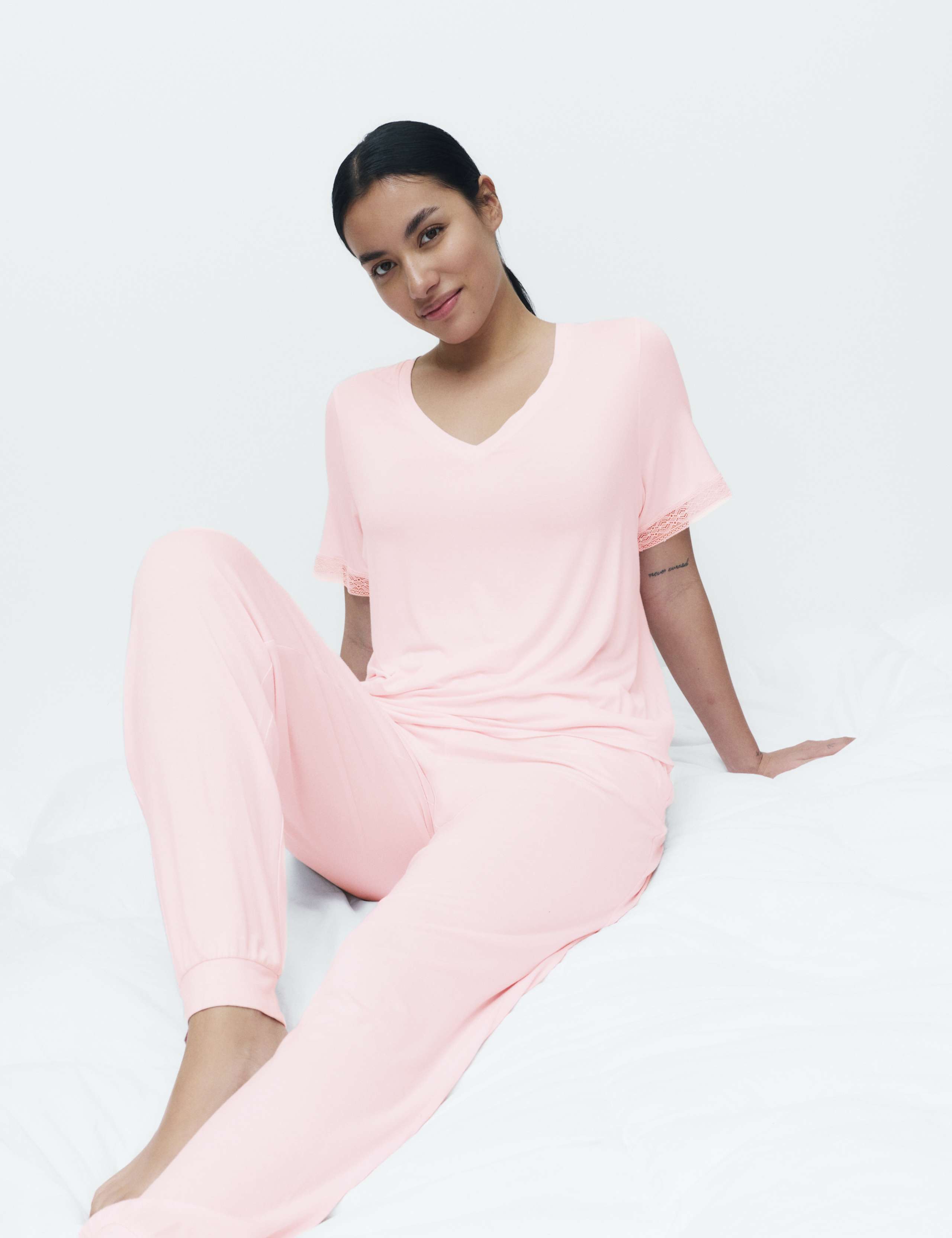 Lace Trim Cuffed Hem Pyjama Set