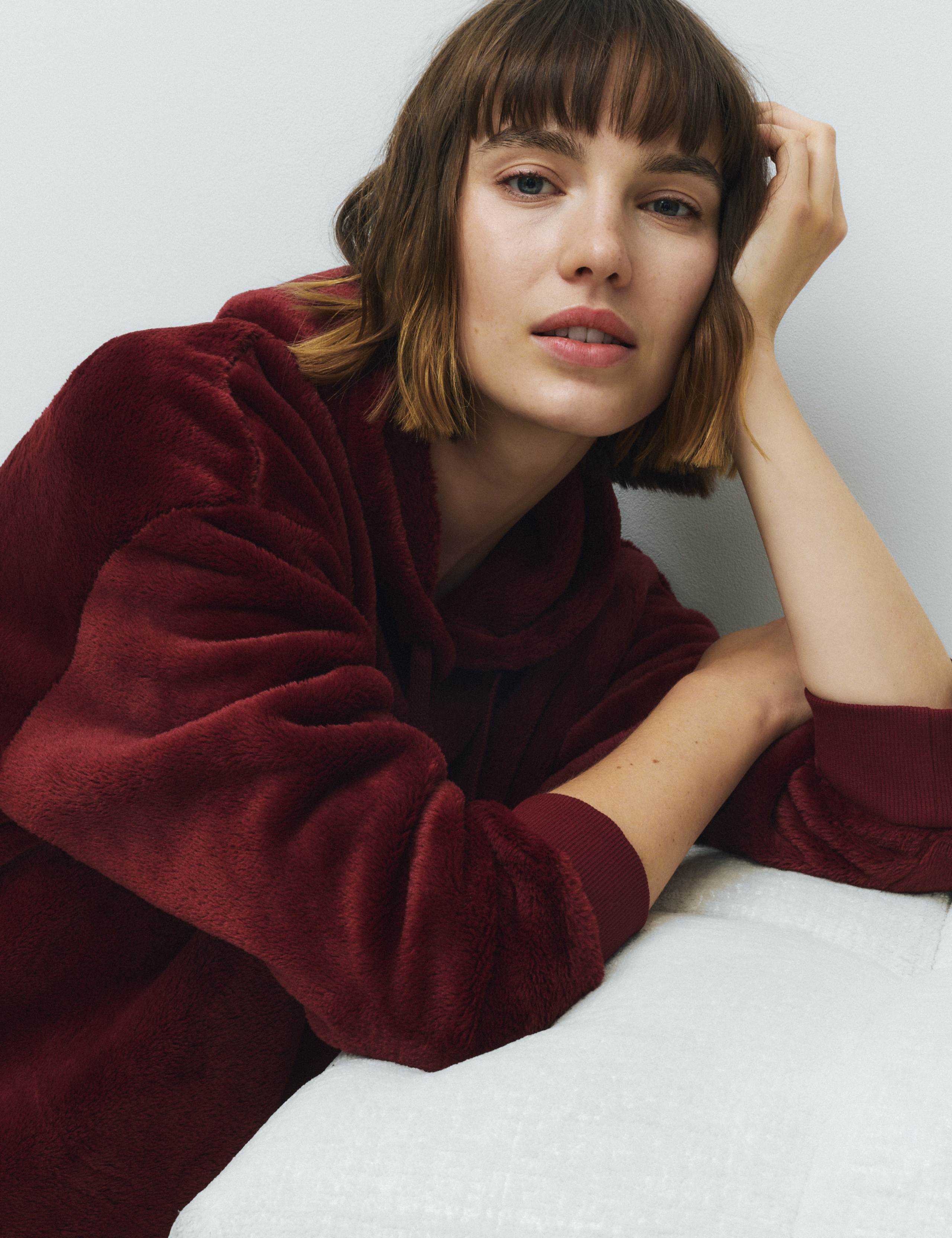 Fleece Lounge Hoodie & Pant Set 2 of 6