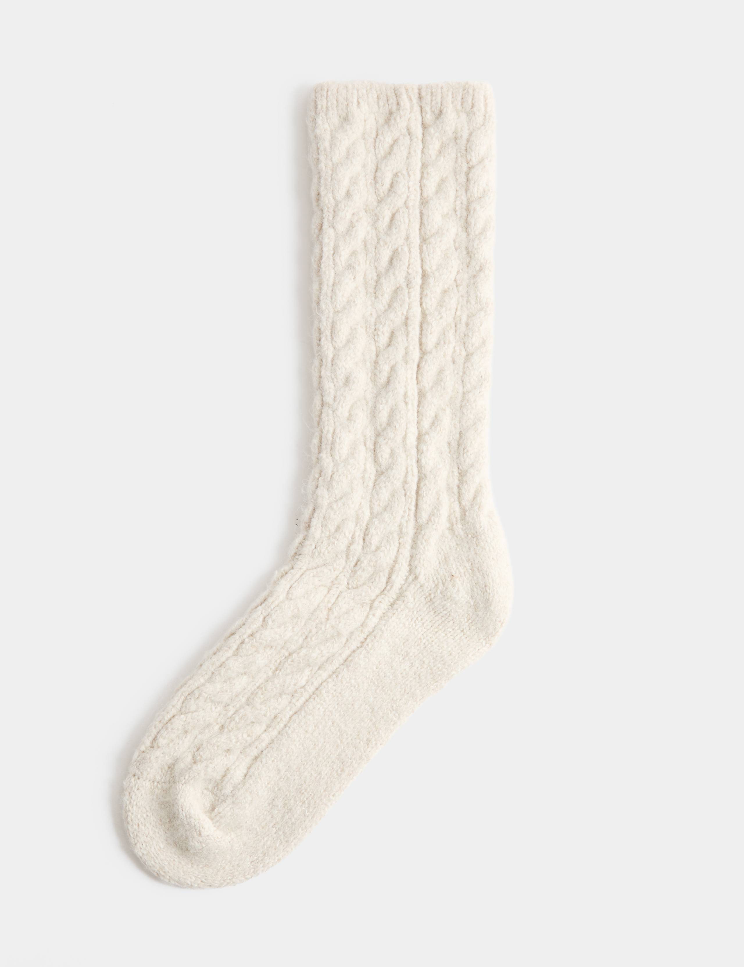 Cable Knit Crew Socks