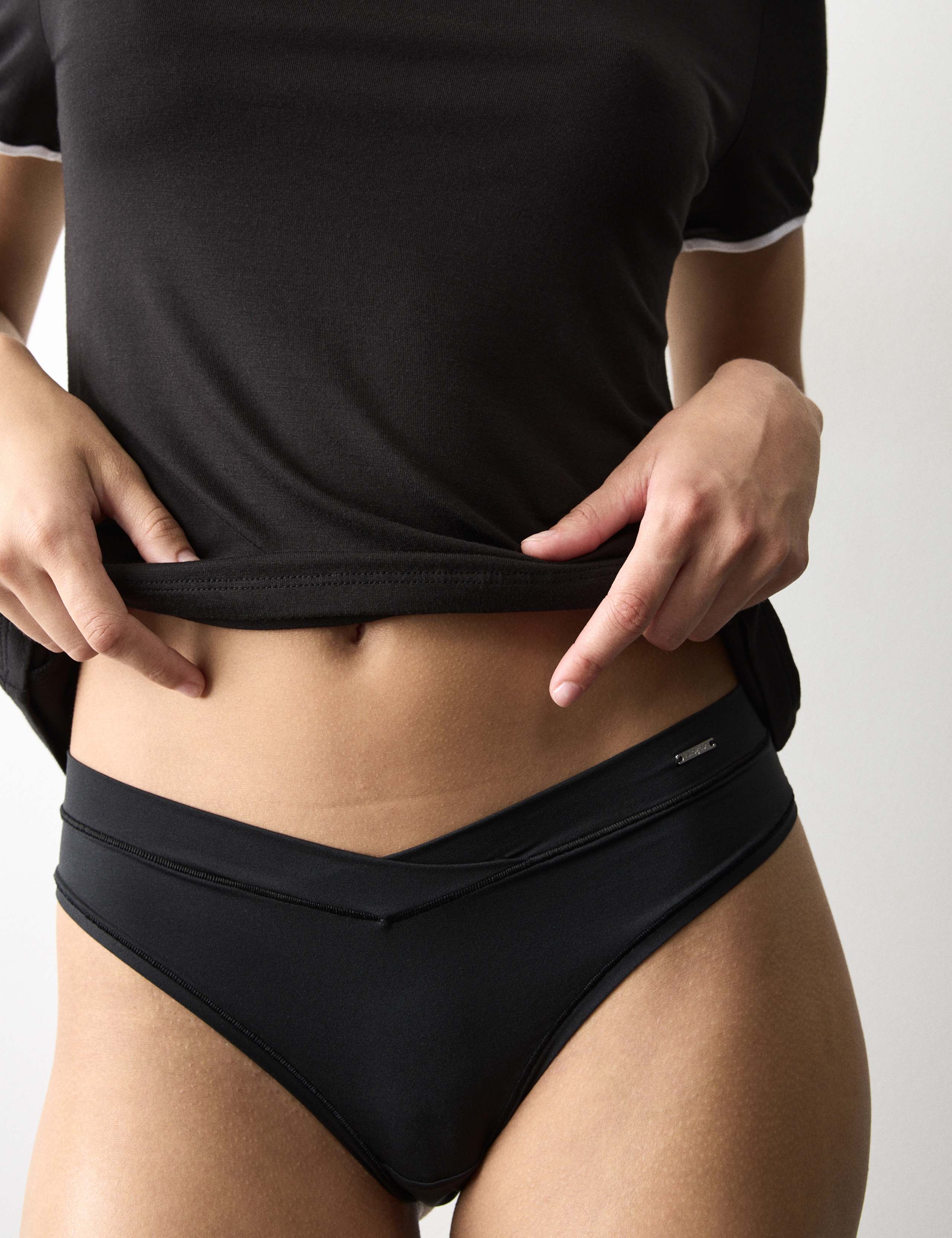 4pk Flexifit™ Low Rise Brazilian Knickers