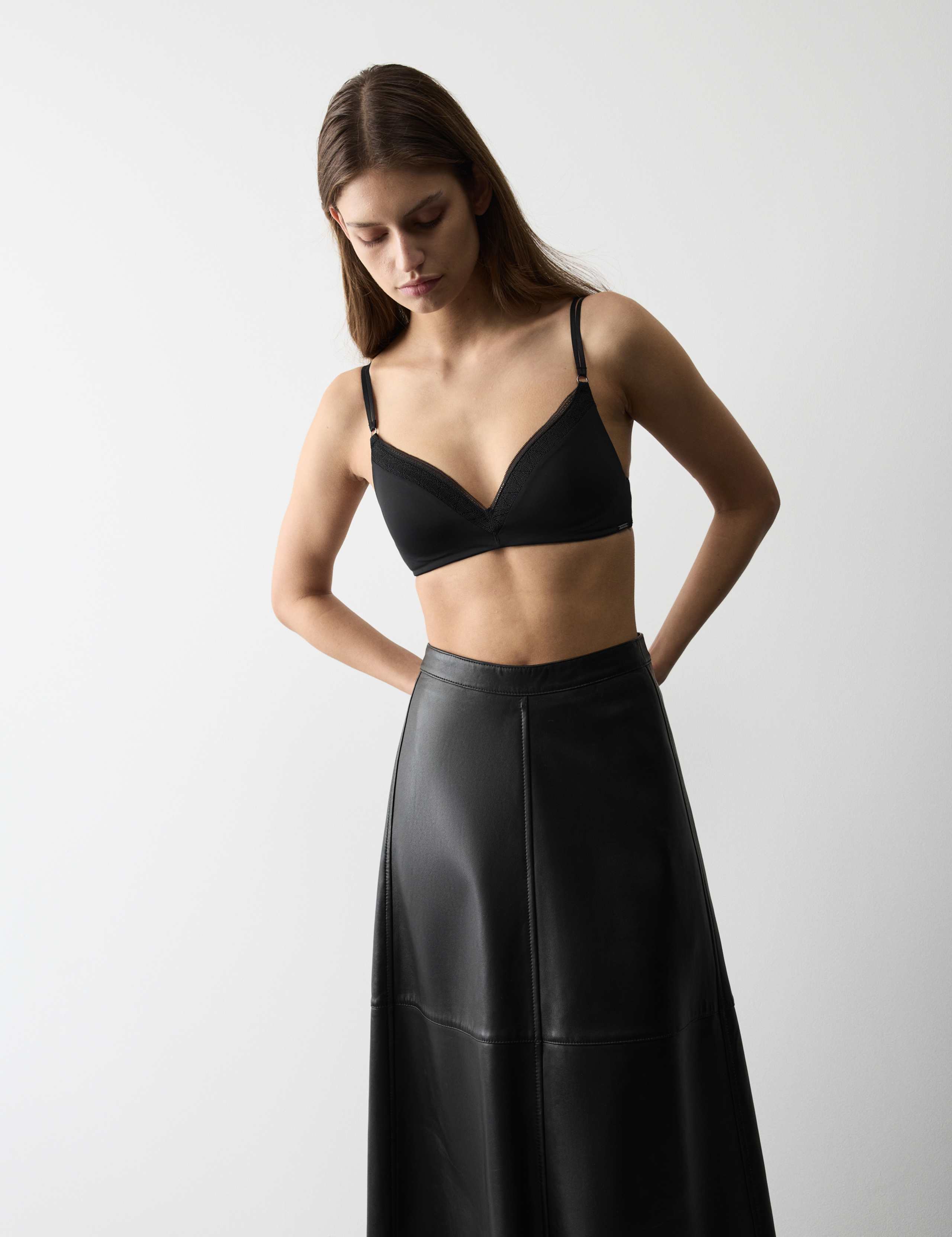 Boston Non Wired Plunge Bra (A-E)