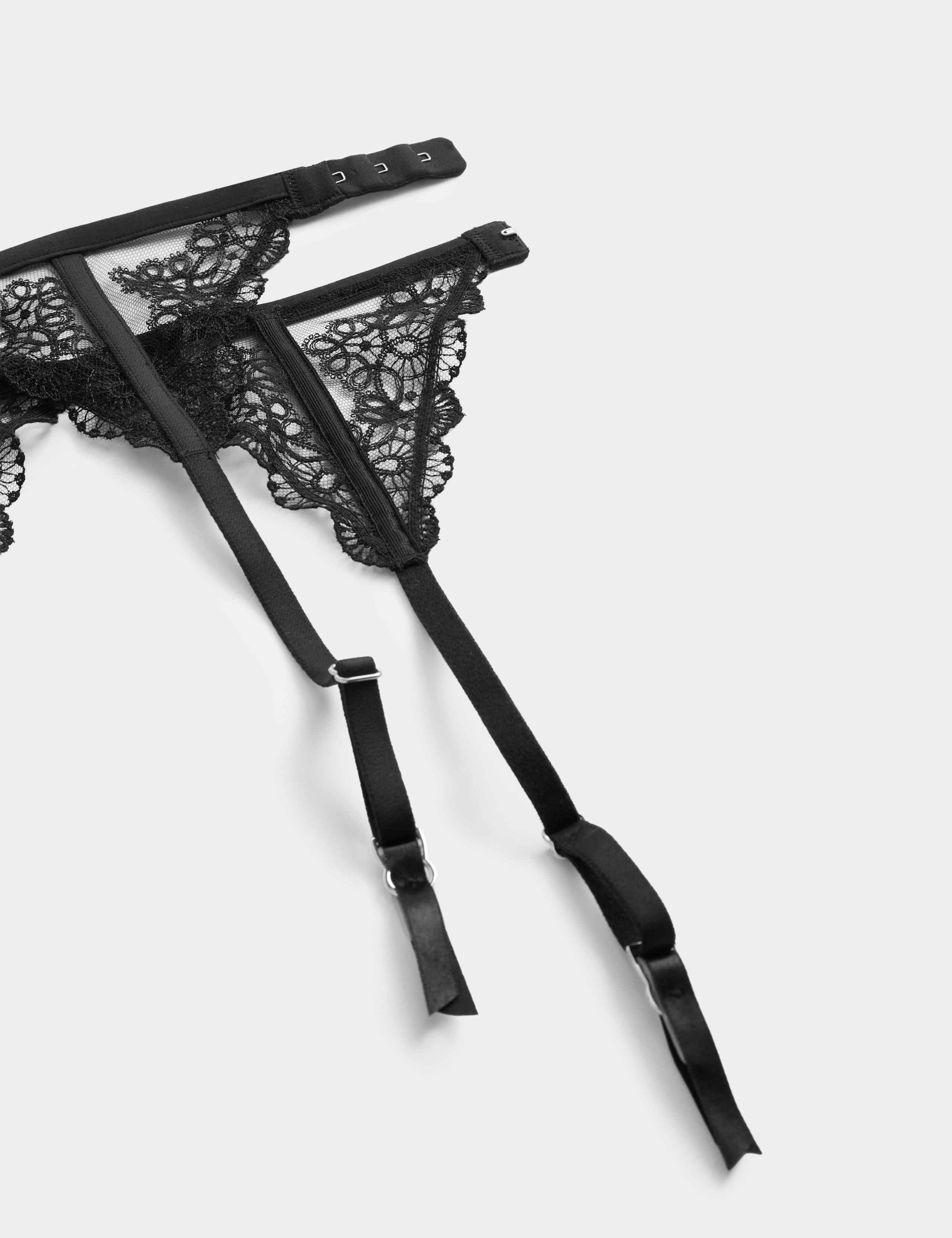 Seoul Embroidery Mesh Suspender Set 5 of 9