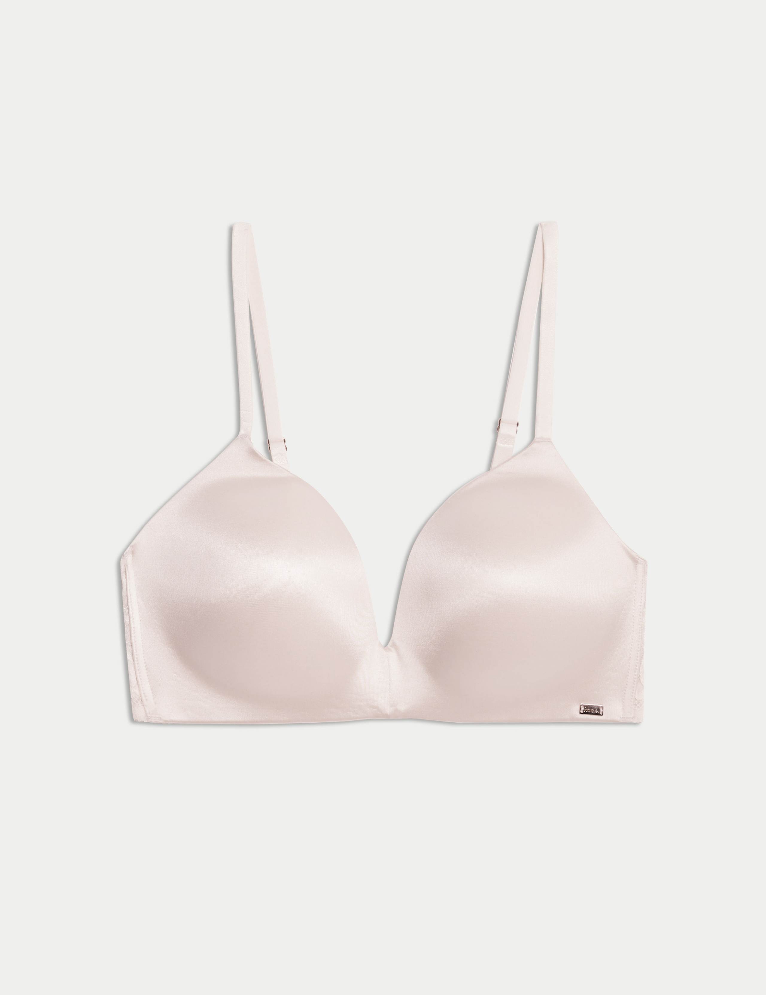 Smoothing Non Wired Plunge Bra Set 3 of 6
