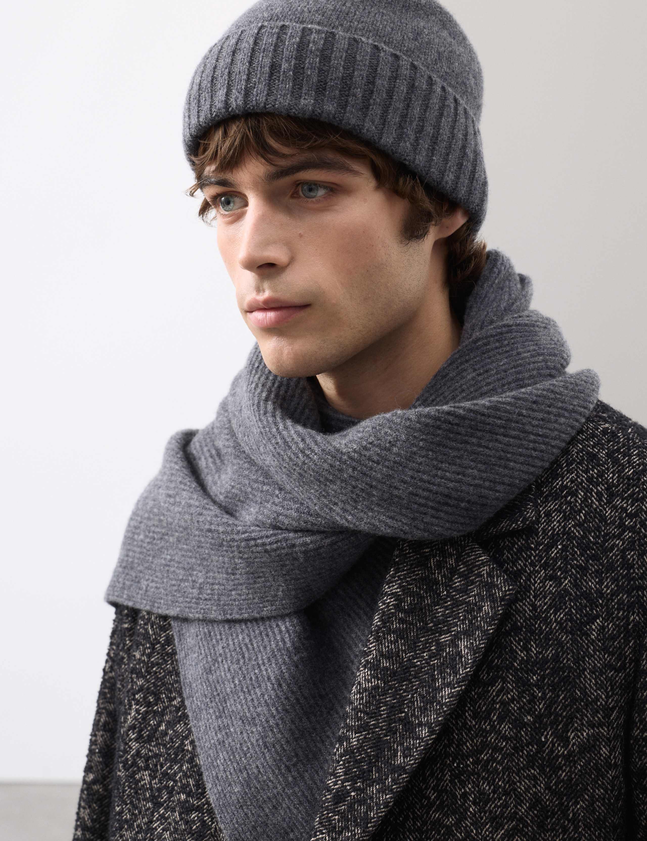 Merino Wool Ribbed Knitted Hat & Scarf Set