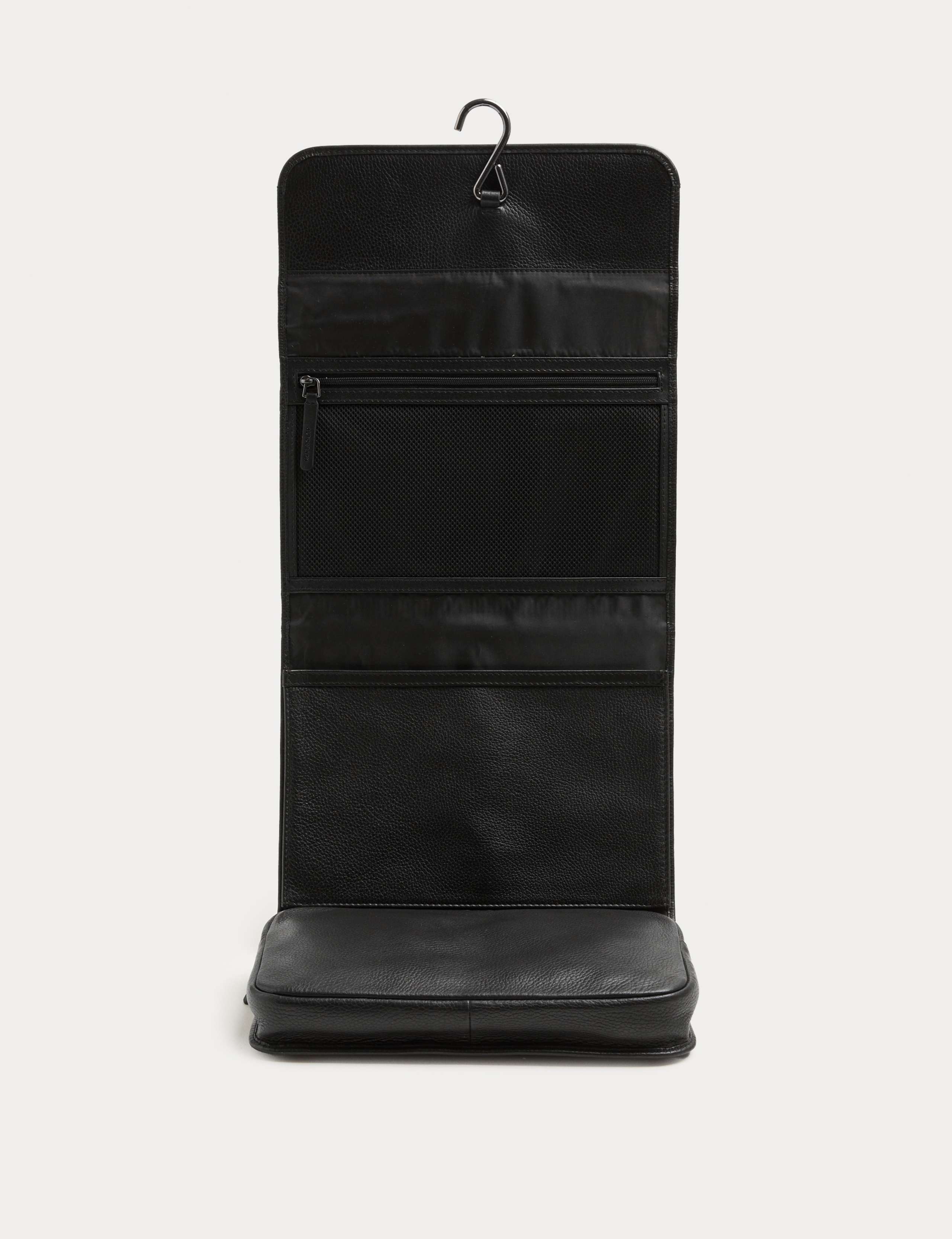 Leather Hanging Washbag