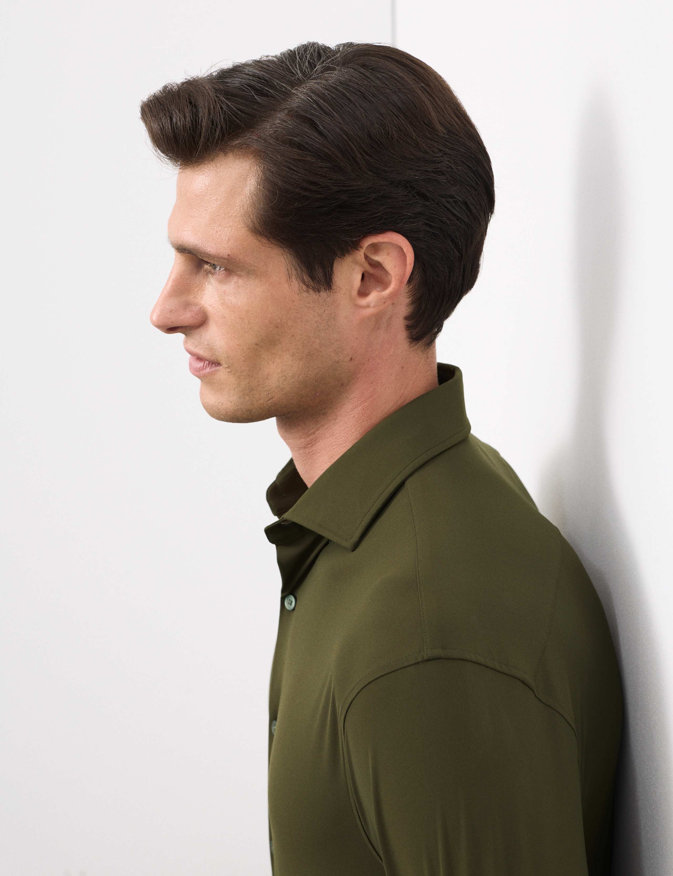 Tailored Fit Stretch Performance Shirt
