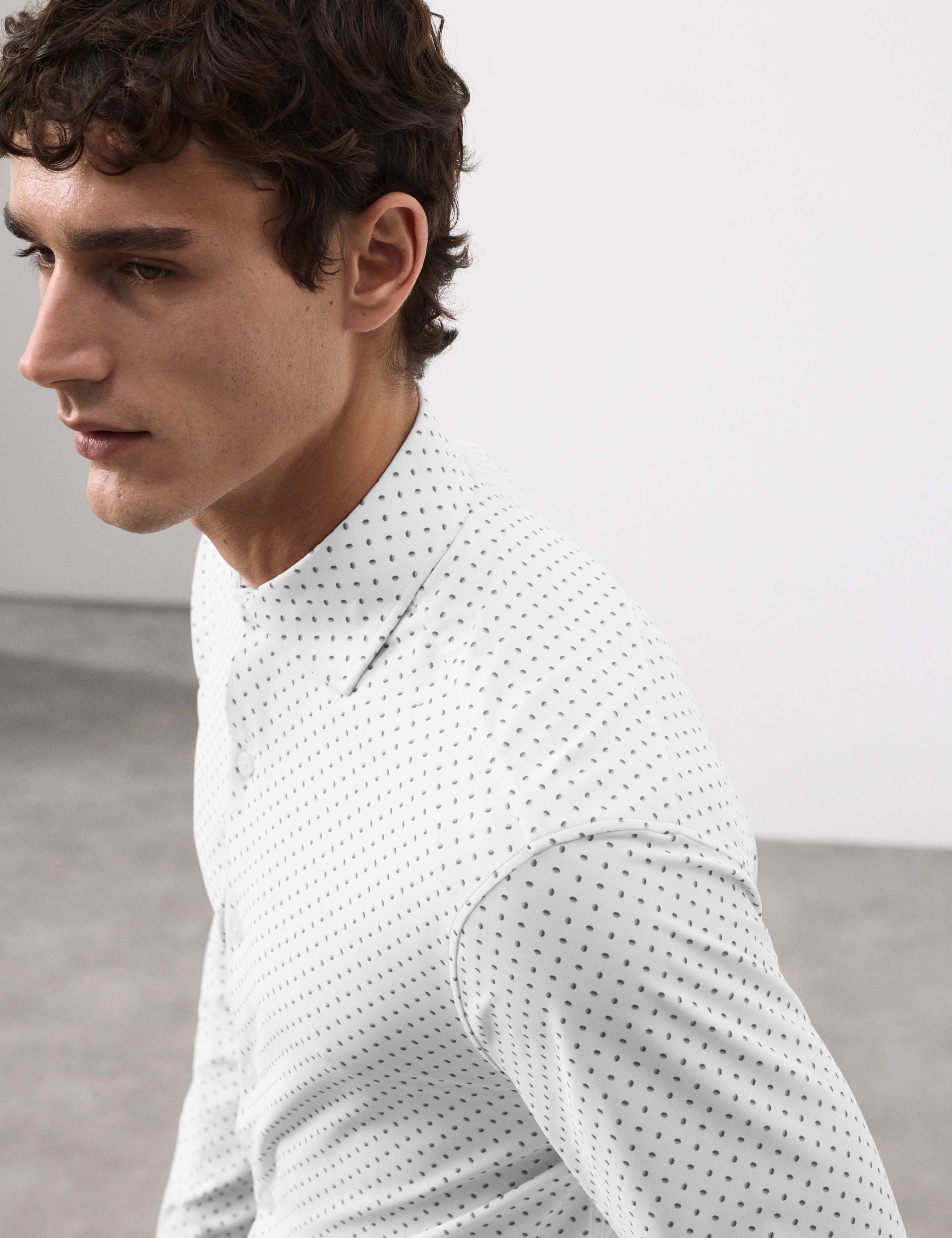 Tailored Fit Stretch Performance Printed Shirt