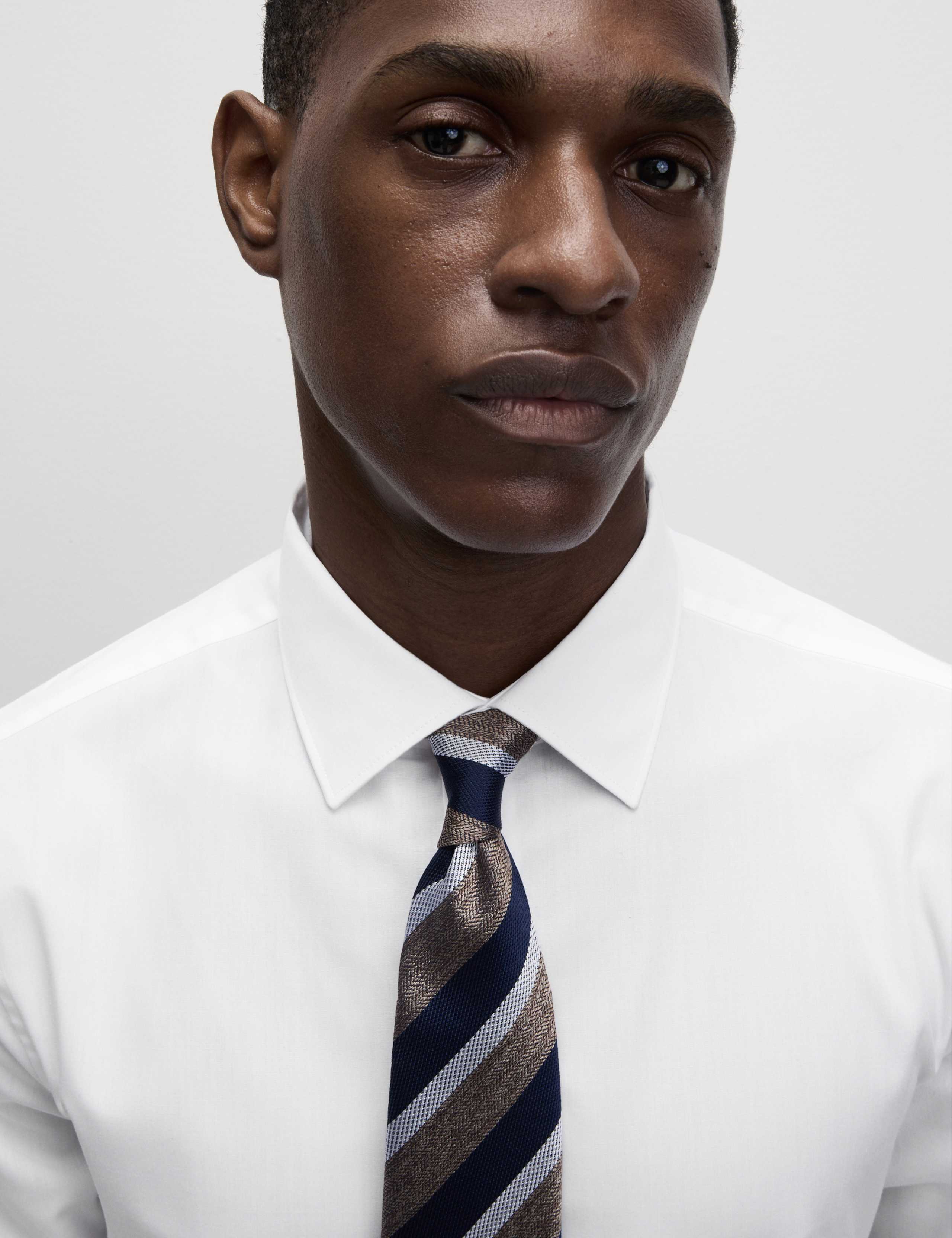 Skinny Fit Easy Iron Cotton Blend Shirt