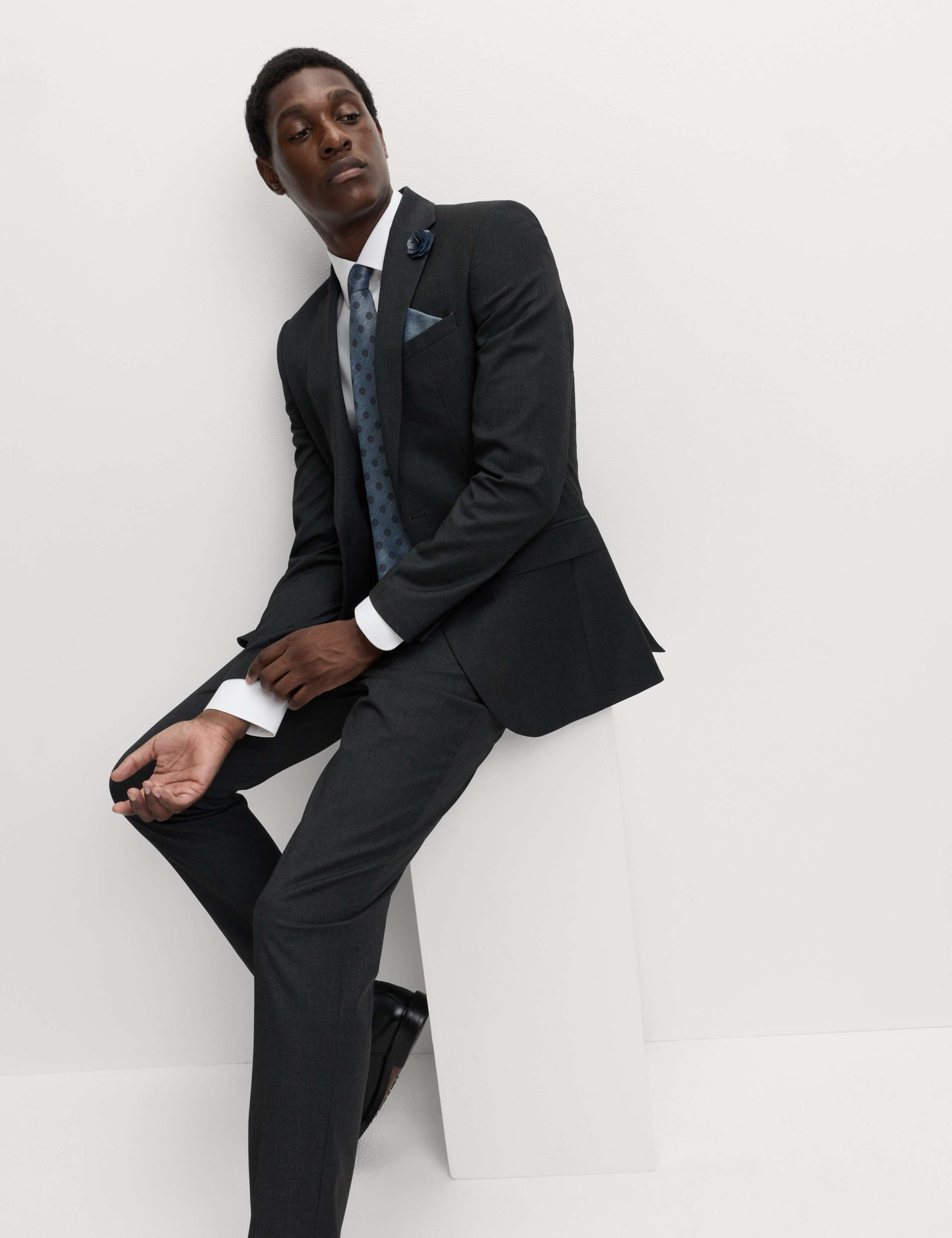 4pc Regular Fit Easy Iron Shirt and Tie Set