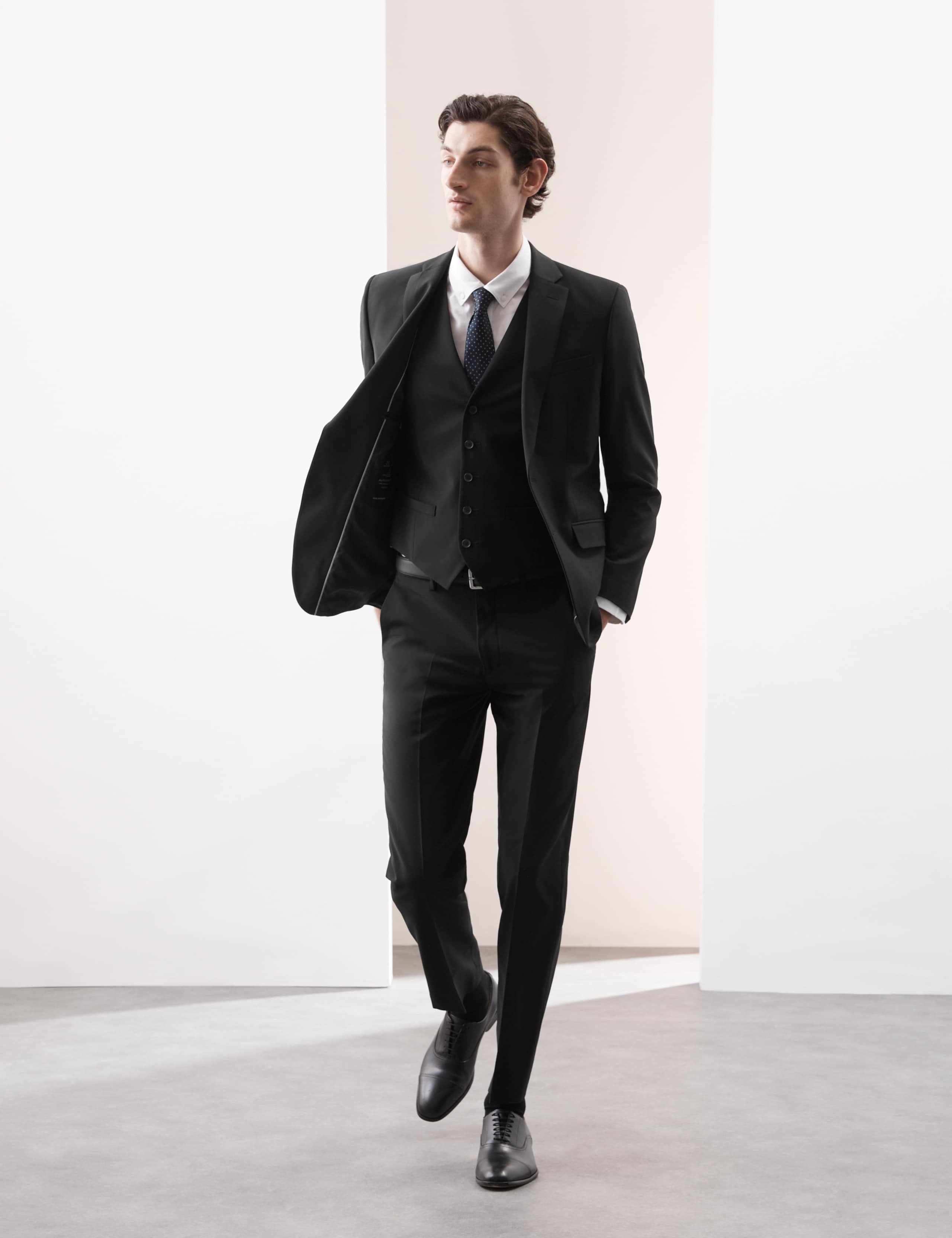 3 Piece Tailored Fit Performance Suit 5 of 9